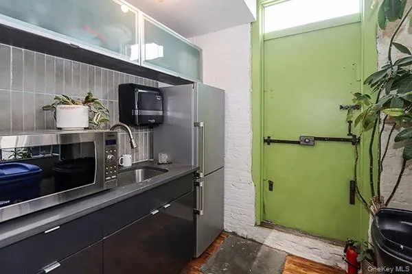 18 Herkimer Place, New York, NY, ,Commercial Lease,For Rent,Herkimer,0,996130 18 Herkimer Place, New York, NY, ,Commercial Lease,For Rent,Herkimer,0,996130