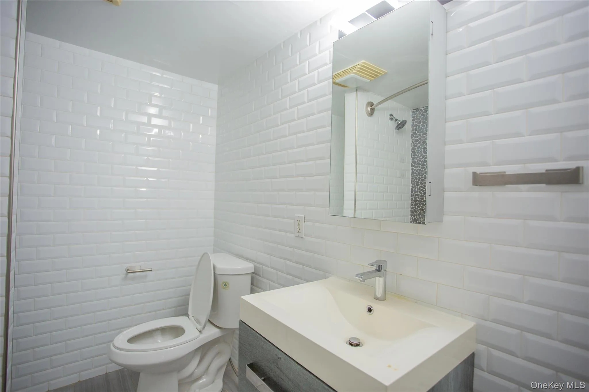 251 Broadway, Long Beach, NY, 1 Bedroom Bedrooms, 3 Rooms Rooms,1 BathroomBathrooms,Residential Lease,For Rent,Broadway,0,996136 251 Broadway, Long Beach, NY, 1 Bedroom Bedrooms, 3 Rooms Rooms,1 BathroomBathrooms,Residential Lease,For Rent,Broadway,0,996136