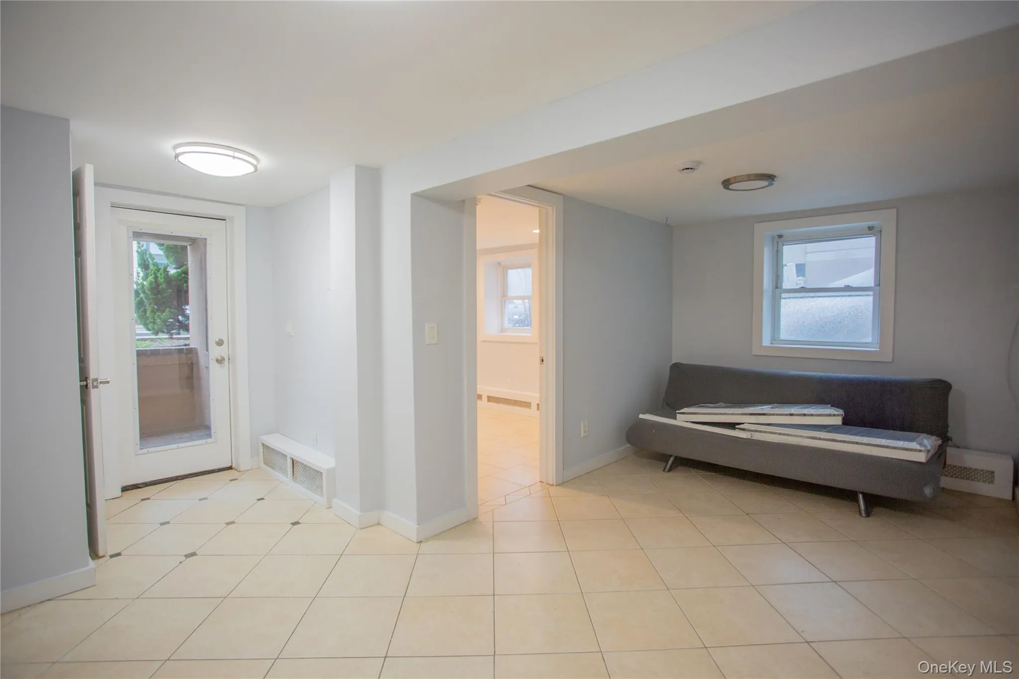 251 Broadway, Long Beach, NY, 1 Bedroom Bedrooms, 3 Rooms Rooms,1 BathroomBathrooms,Residential Lease,For Rent,Broadway,0,996136 251 Broadway, Long Beach, NY, 1 Bedroom Bedrooms, 3 Rooms Rooms,1 BathroomBathrooms,Residential Lease,For Rent,Broadway,0,996136