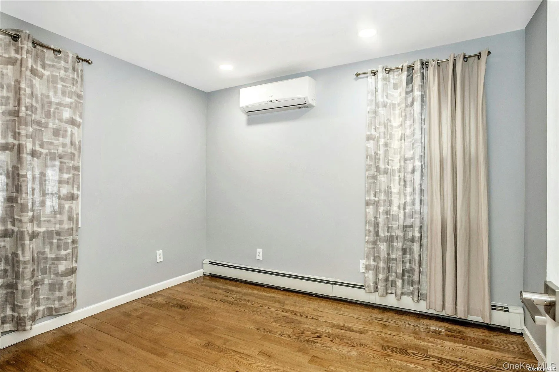 865 Grand Boulevard, Hempstead, NY, 4 Bedrooms Bedrooms, 6 Rooms Rooms,2 BathroomsBathrooms,Residential Lease,For Rent,Grand,0,996141 865 Grand Boulevard, Hempstead, NY, 4 Bedrooms Bedrooms, 6 Rooms Rooms,2 BathroomsBathrooms,Residential Lease,For Rent,Grand,0,996141