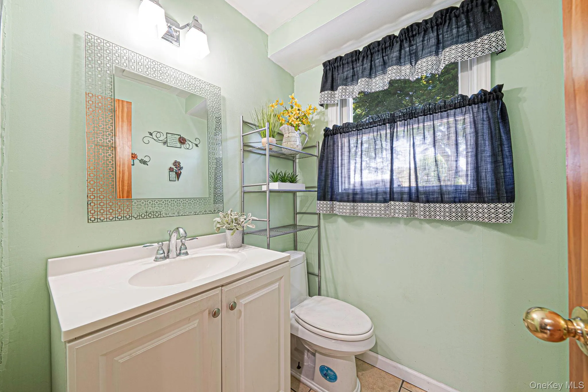 111 Chapel Hill Drive, Islip, NY, 4 Bedrooms Bedrooms, 9 Rooms Rooms,3 BathroomsBathrooms,Residential,For Rent,Chapel Hill,0,996148 111 Chapel Hill Drive, Islip, NY, 4 Bedrooms Bedrooms, 9 Rooms Rooms,3 BathroomsBathrooms,Residential,For Rent,Chapel Hill,0,996148