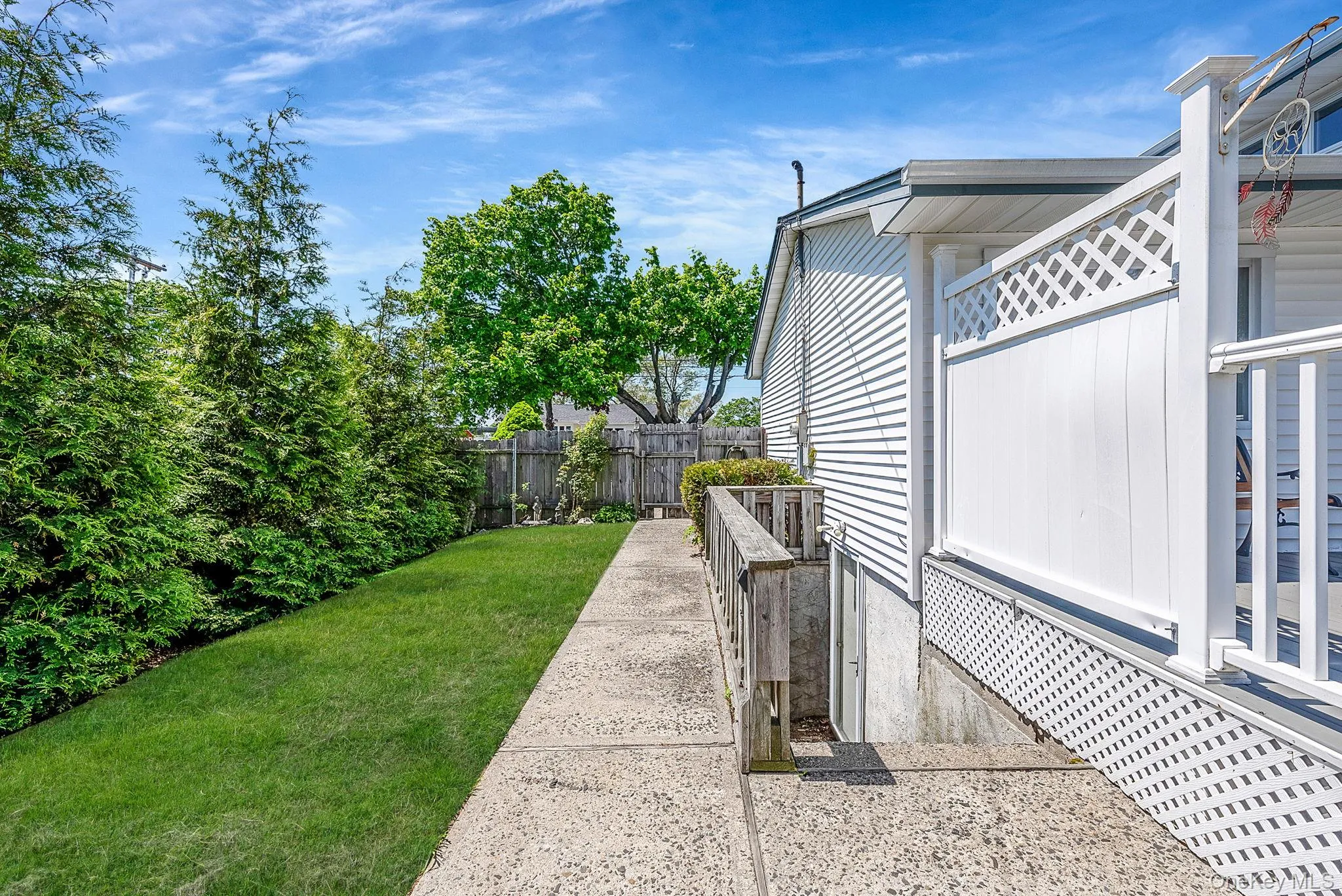 111 Chapel Hill Drive, Islip, NY, 4 Bedrooms Bedrooms, 9 Rooms Rooms,3 BathroomsBathrooms,Residential,For Rent,Chapel Hill,0,996148 111 Chapel Hill Drive, Islip, NY, 4 Bedrooms Bedrooms, 9 Rooms Rooms,3 BathroomsBathrooms,Residential,For Rent,Chapel Hill,0,996148