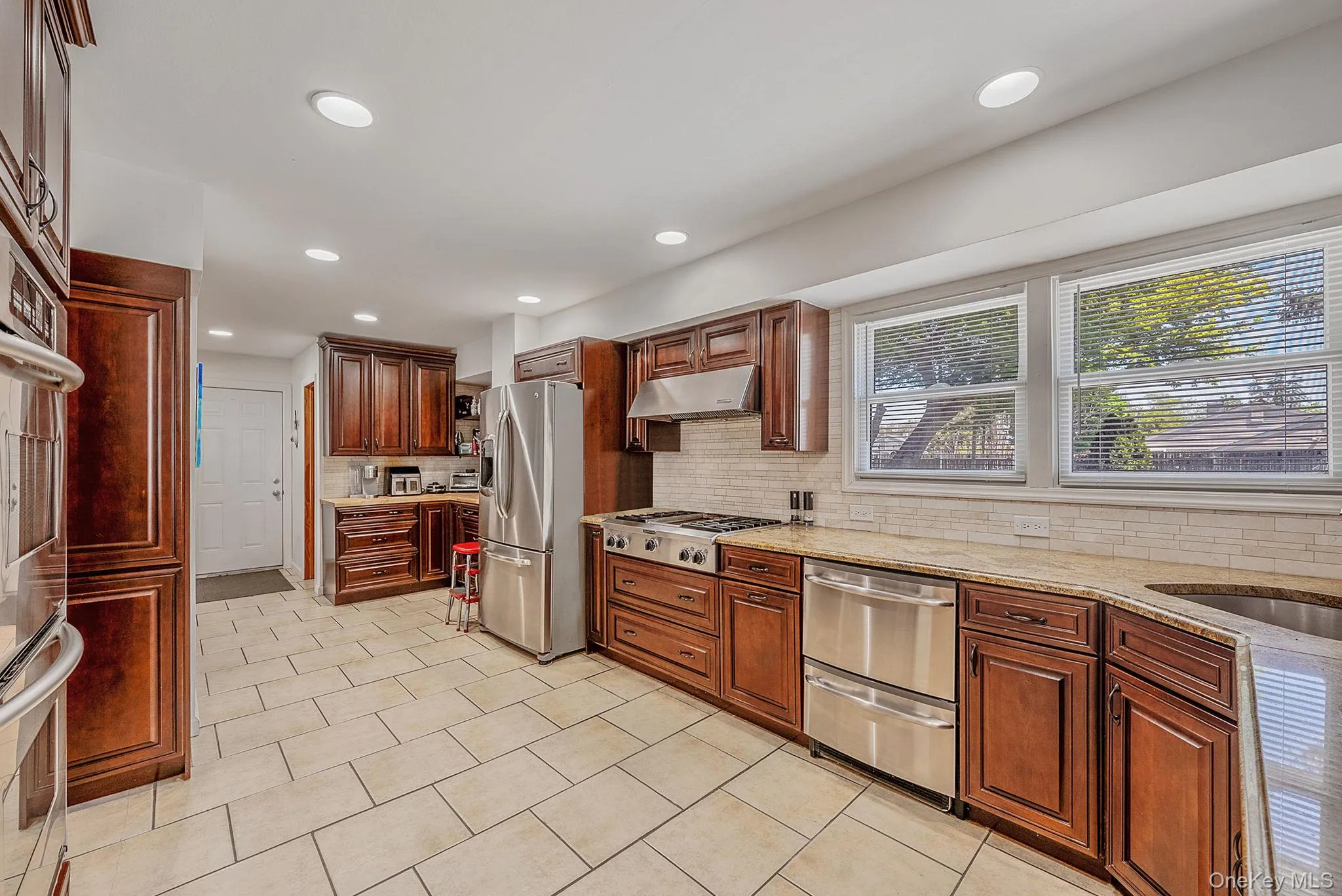 111 Chapel Hill Drive, Islip, NY, 4 Bedrooms Bedrooms, 9 Rooms Rooms,3 BathroomsBathrooms,Residential,For Rent,Chapel Hill,0,996148 111 Chapel Hill Drive, Islip, NY, 4 Bedrooms Bedrooms, 9 Rooms Rooms,3 BathroomsBathrooms,Residential,For Rent,Chapel Hill,0,996148