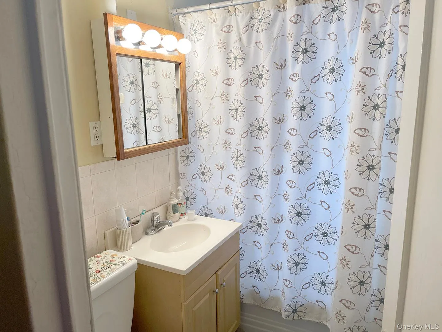 364 Broadway, Long Beach, NY, 2 Bedrooms Bedrooms, 5 Rooms Rooms,1 BathroomBathrooms,Residential Lease,For Rent,Broadway,0,996153 364 Broadway, Long Beach, NY, 2 Bedrooms Bedrooms, 5 Rooms Rooms,1 BathroomBathrooms,Residential Lease,For Rent,Broadway,0,996153