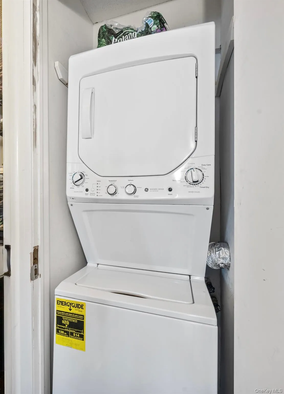 170 Broadway, Long Beach, NY, 2 Rooms Rooms,1 BathroomBathrooms,Residential,For Rent,Broadway,0,996164 170 Broadway, Long Beach, NY, 2 Rooms Rooms,1 BathroomBathrooms,Residential,For Rent,Broadway,0,996164