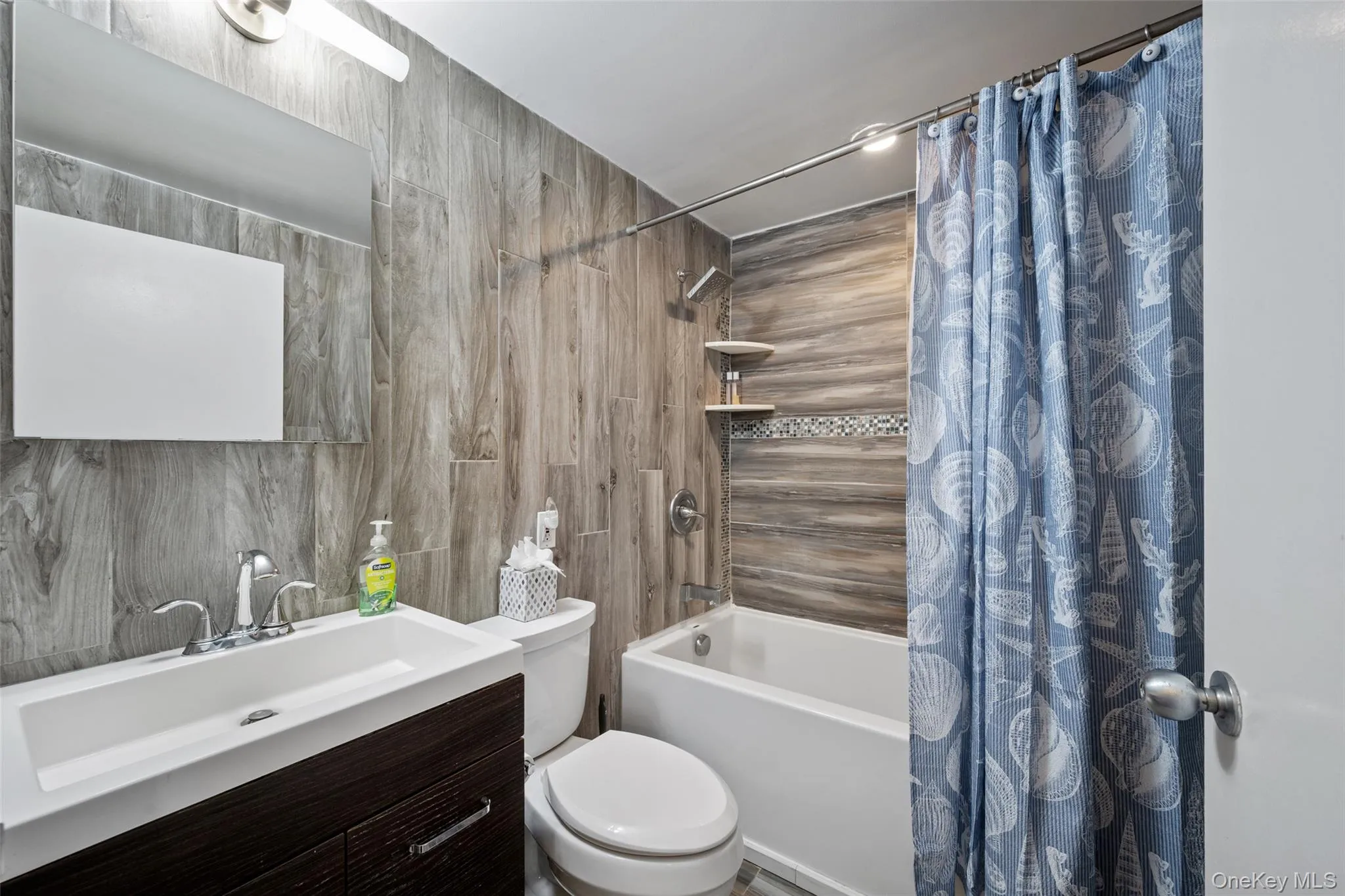 170 Broadway, Long Beach, NY, 2 Rooms Rooms,1 BathroomBathrooms,Residential,For Rent,Broadway,0,996164 170 Broadway, Long Beach, NY, 2 Rooms Rooms,1 BathroomBathrooms,Residential,For Rent,Broadway,0,996164