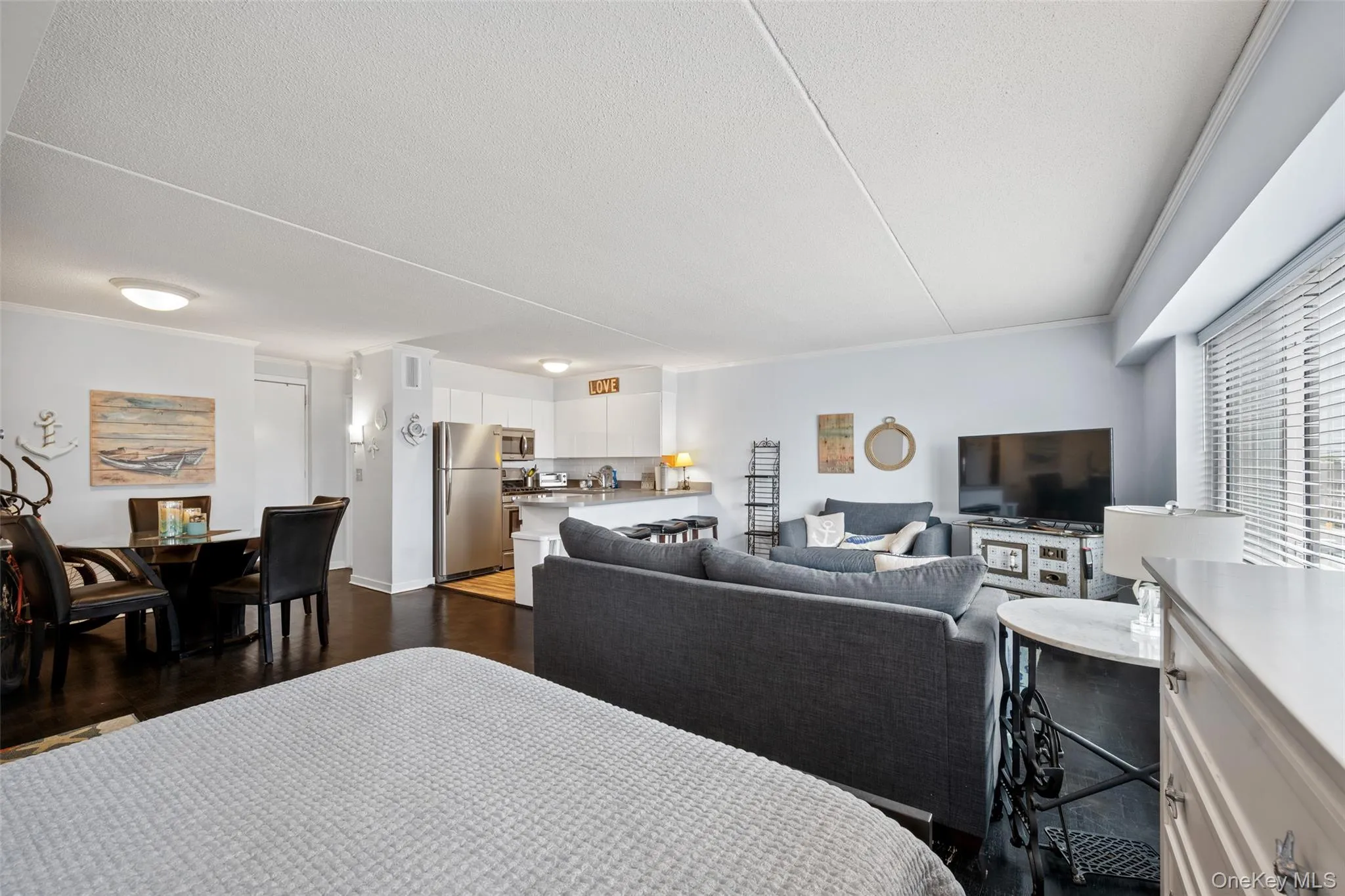 170 Broadway, Long Beach, NY, 2 Rooms Rooms,1 BathroomBathrooms,Residential,For Rent,Broadway,0,996164 170 Broadway, Long Beach, NY, 2 Rooms Rooms,1 BathroomBathrooms,Residential,For Rent,Broadway,0,996164