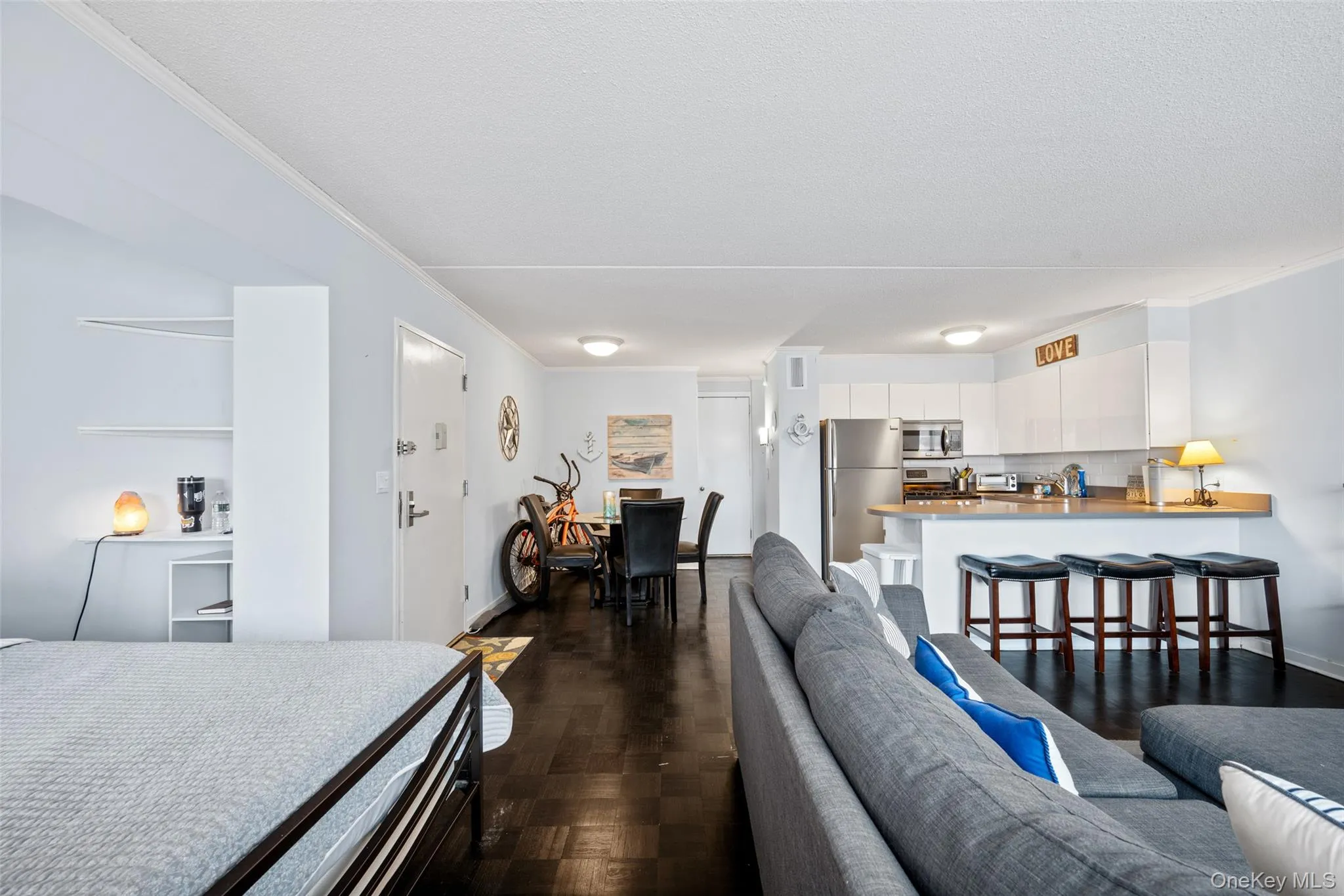 170 Broadway, Long Beach, NY, 2 Rooms Rooms,1 BathroomBathrooms,Residential,For Rent,Broadway,0,996164 170 Broadway, Long Beach, NY, 2 Rooms Rooms,1 BathroomBathrooms,Residential,For Rent,Broadway,0,996164