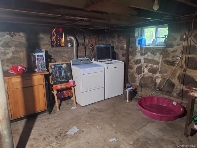 101 Gatto Lane, Orangetown, NY, 2 Bedrooms Bedrooms, 5 Rooms Rooms,1 BathroomBathrooms,Residential Lease,For Rent,Gatto,0,996166 101 Gatto Lane, Orangetown, NY, 2 Bedrooms Bedrooms, 5 Rooms Rooms,1 BathroomBathrooms,Residential Lease,For Rent,Gatto,0,996166