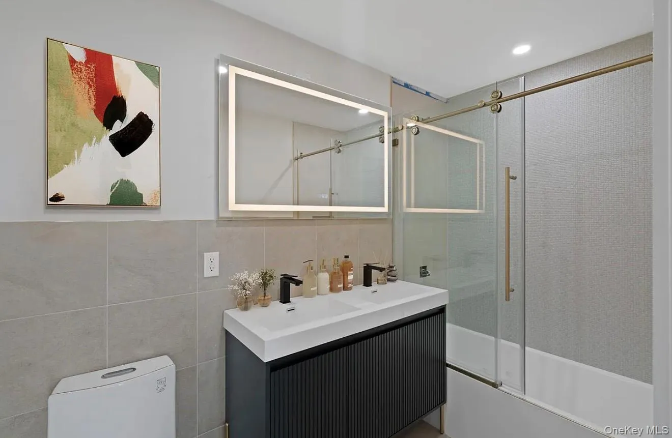 8811 179th Place, New York, NY, 1 Bedroom Bedrooms, 4 Rooms Rooms,1 BathroomBathrooms,Residential Lease,For Rent,179th,0,996183 8811 179th Place, New York, NY, 1 Bedroom Bedrooms, 4 Rooms Rooms,1 BathroomBathrooms,Residential Lease,For Rent,179th,0,996183