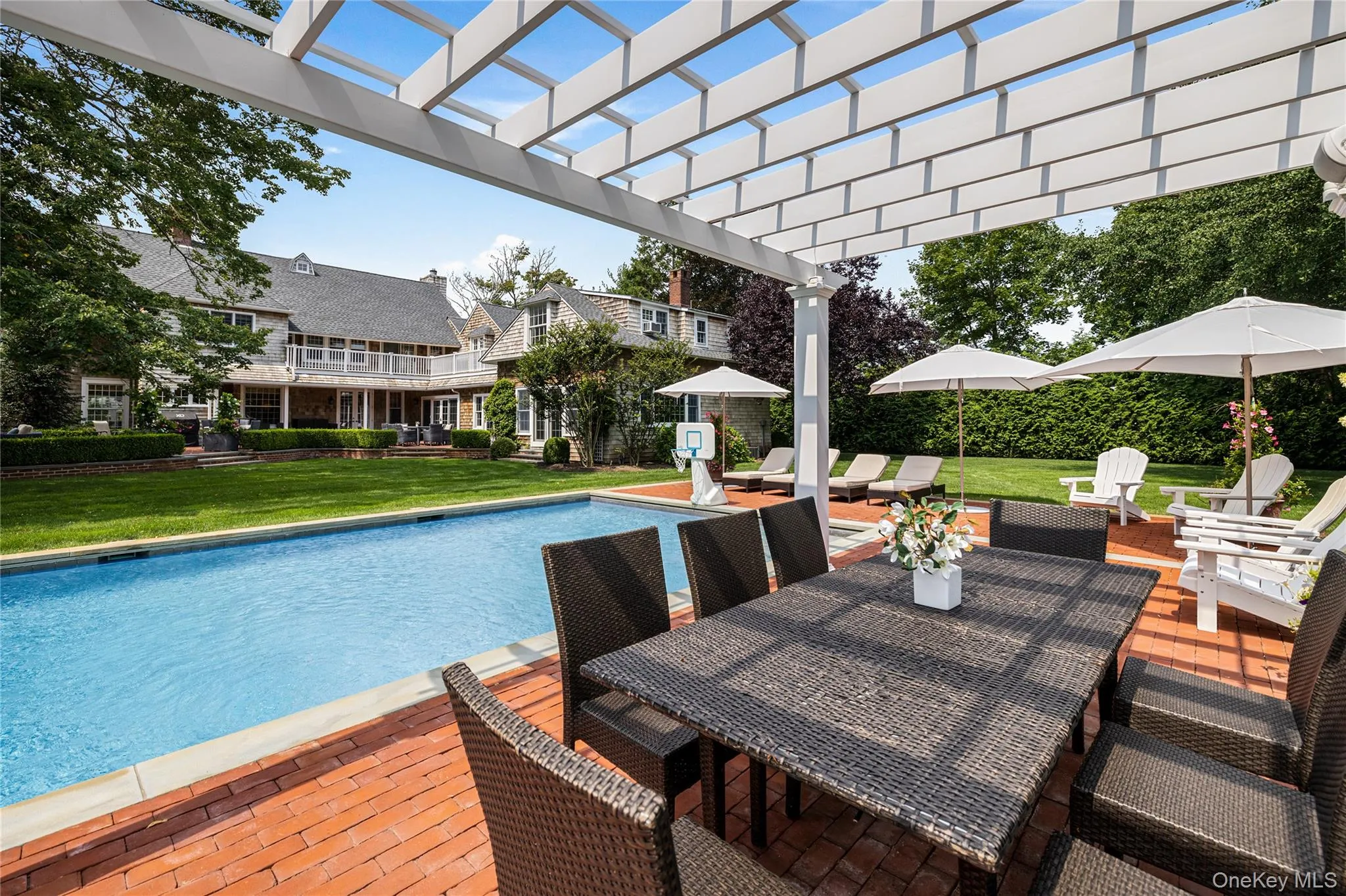92 Beach Lane, Southampton, New York 11978