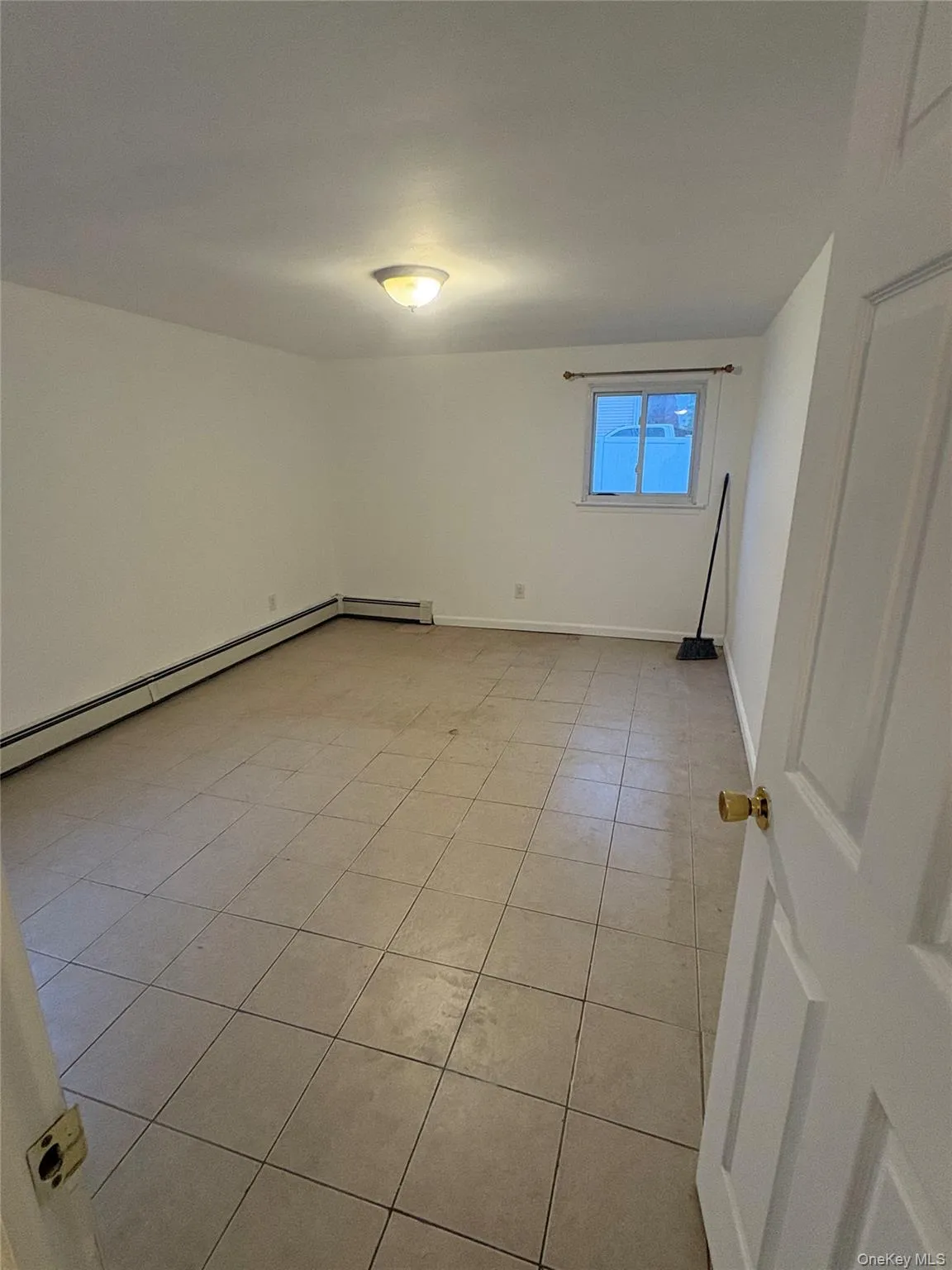 225 Marshall Street, Hempstead, NY, 1 Bedroom Bedrooms, 3 Rooms Rooms,1 BathroomBathrooms,Residential Lease,For Rent,Marshall,0,996225 225 Marshall Street, Hempstead, NY, 1 Bedroom Bedrooms, 3 Rooms Rooms,1 BathroomBathrooms,Residential Lease,For Rent,Marshall,0,996225