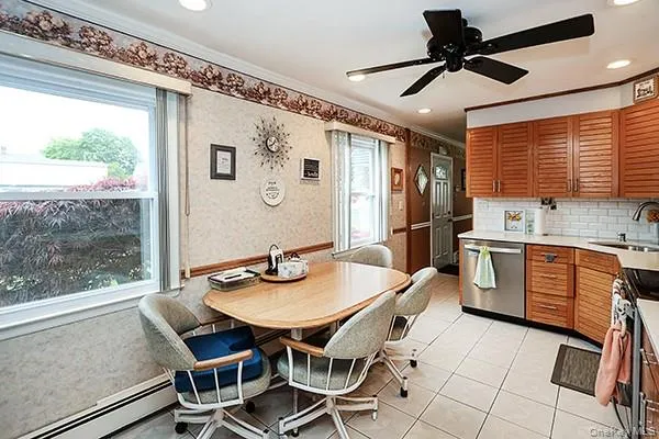 56 Haven Lane, Hempstead, NY, 5 Bedrooms Bedrooms, 8 Rooms Rooms,2 BathroomsBathrooms,Residential,For Rent,Haven,0,996232 56 Haven Lane, Hempstead, NY, 5 Bedrooms Bedrooms, 8 Rooms Rooms,2 BathroomsBathrooms,Residential,For Rent,Haven,0,996232