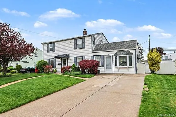 56 Haven Lane, Hempstead, NY, 5 Bedrooms Bedrooms, 8 Rooms Rooms,2 BathroomsBathrooms,Residential,For Rent,Haven,0,996232 56 Haven Lane, Hempstead, NY, 5 Bedrooms Bedrooms, 8 Rooms Rooms,2 BathroomsBathrooms,Residential,For Rent,Haven,0,996232