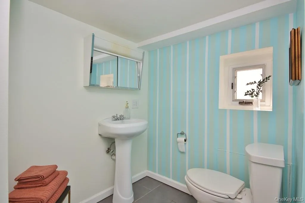 122 Washington Avenue, Beacon, NY, 2 Bedrooms Bedrooms, 8 Rooms Rooms,1 BathroomBathrooms,Residential Lease,For Rent,Washington,0,996239 122 Washington Avenue, Beacon, NY, 2 Bedrooms Bedrooms, 8 Rooms Rooms,1 BathroomBathrooms,Residential Lease,For Rent,Washington,0,996239