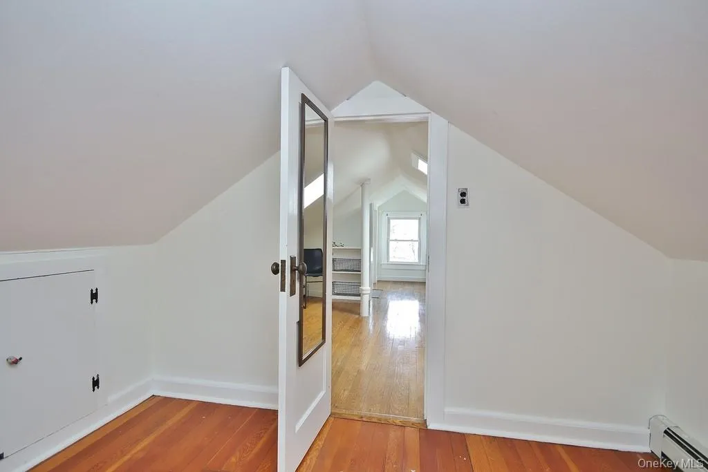 122 Washington Avenue, Beacon, NY, 2 Bedrooms Bedrooms, 8 Rooms Rooms,1 BathroomBathrooms,Residential Lease,For Rent,Washington,0,996239 122 Washington Avenue, Beacon, NY, 2 Bedrooms Bedrooms, 8 Rooms Rooms,1 BathroomBathrooms,Residential Lease,For Rent,Washington,0,996239
