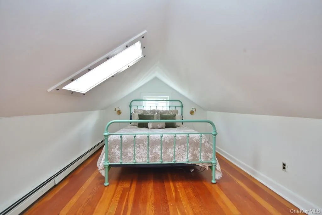 122 Washington Avenue, Beacon, NY, 2 Bedrooms Bedrooms, 8 Rooms Rooms,1 BathroomBathrooms,Residential Lease,For Rent,Washington,0,996239 122 Washington Avenue, Beacon, NY, 2 Bedrooms Bedrooms, 8 Rooms Rooms,1 BathroomBathrooms,Residential Lease,For Rent,Washington,0,996239