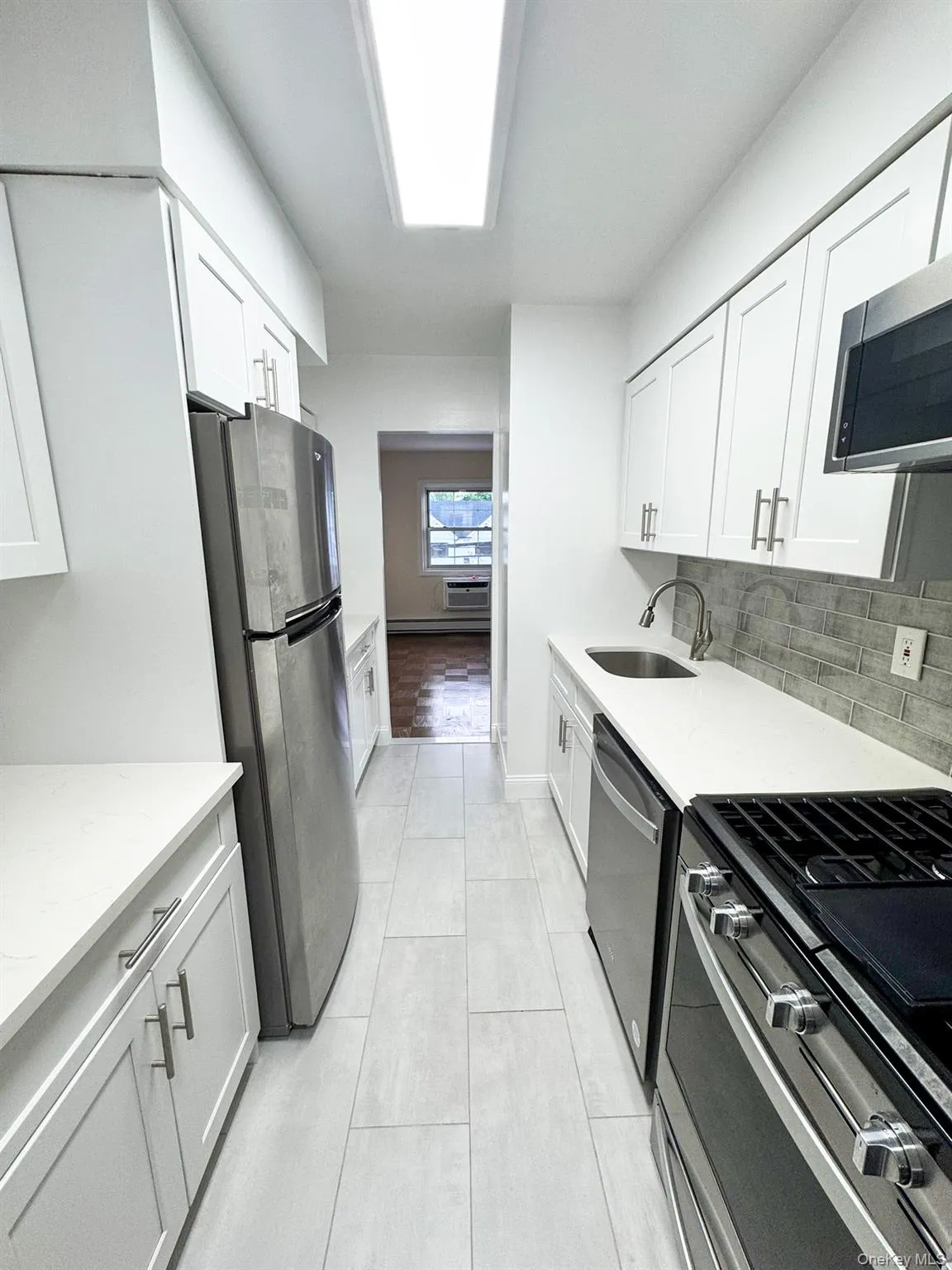 151 Union Avenue, Hempstead, NY, 1 Bedroom Bedrooms, 4 Rooms Rooms,1 BathroomBathrooms,Residential Lease,For Rent,Union,0,996243 151 Union Avenue, Hempstead, NY, 1 Bedroom Bedrooms, 4 Rooms Rooms,1 BathroomBathrooms,Residential Lease,For Rent,Union,0,996243