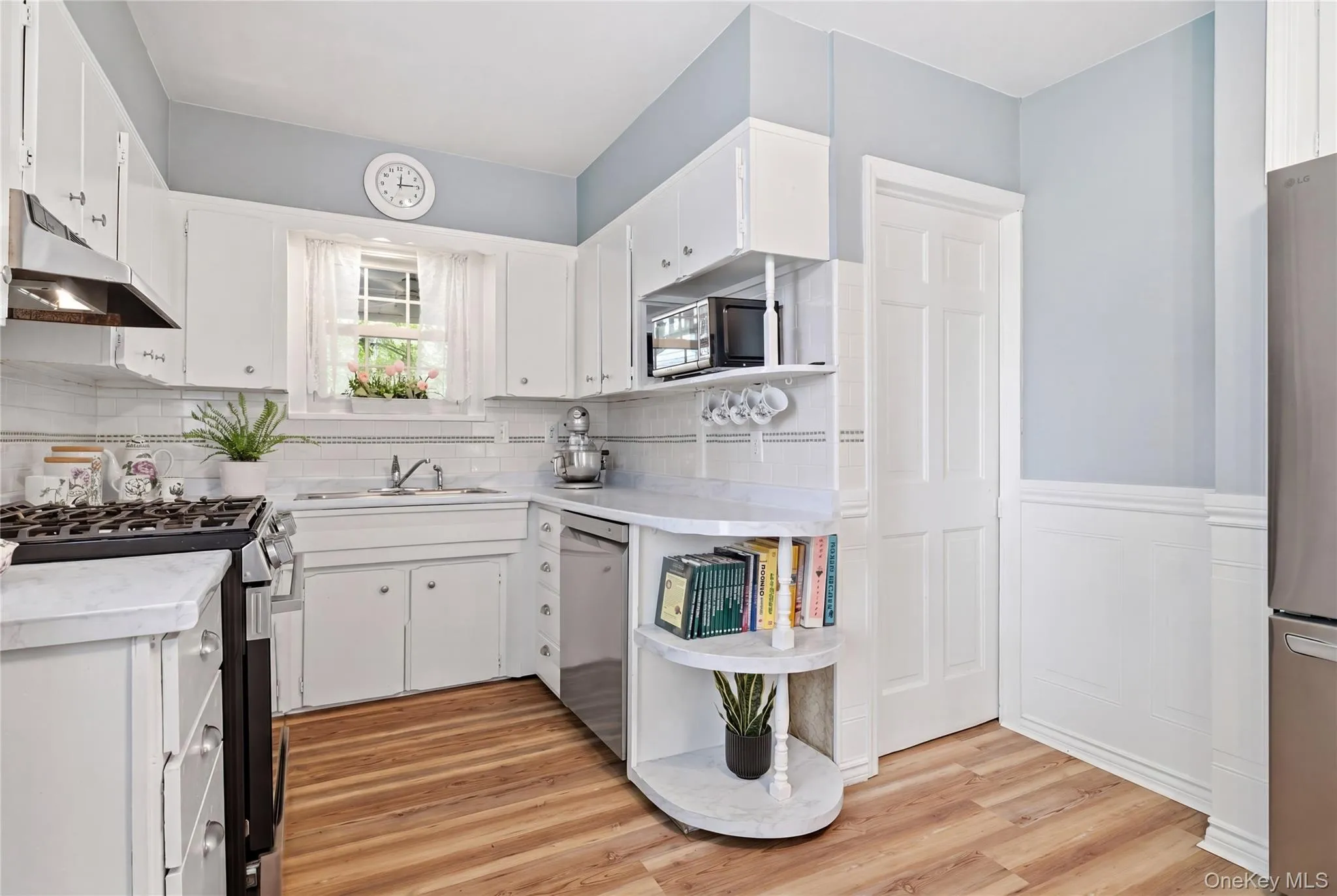 20 Point Drive, Putnam Valley, NY, 4 Bedrooms Bedrooms, 8 Rooms Rooms,1 BathroomBathrooms,Residential,For Rent,Point,0,996251 20 Point Drive, Putnam Valley, NY, 4 Bedrooms Bedrooms, 8 Rooms Rooms,1 BathroomBathrooms,Residential,For Rent,Point,0,996251
