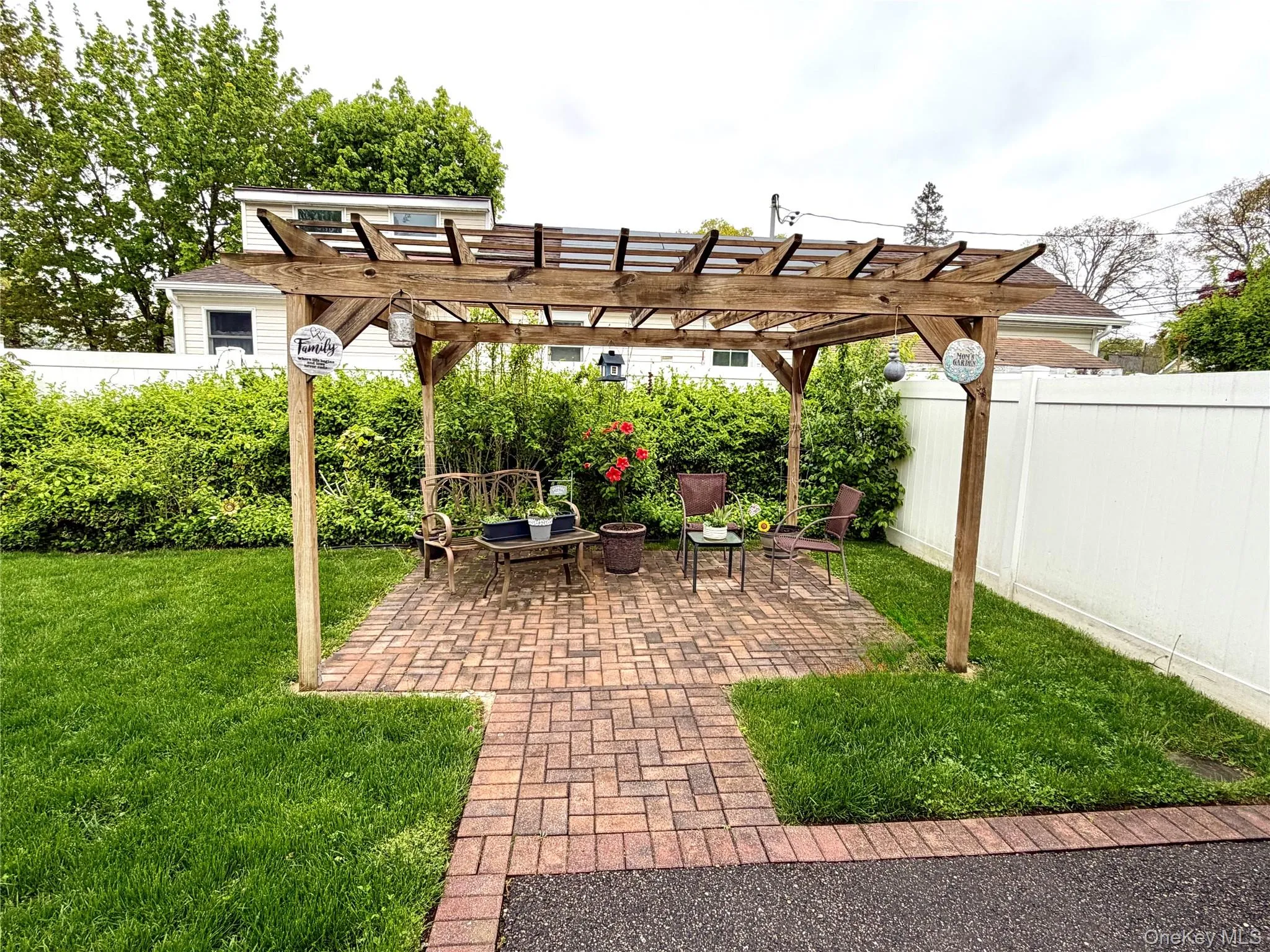 96 Pleasure Avenue, Brookhaven, NY, 2 Bedrooms Bedrooms, 3 Rooms Rooms,1 BathroomBathrooms,Residential,For Rent,Pleasure,0,996253 96 Pleasure Avenue, Brookhaven, NY, 2 Bedrooms Bedrooms, 3 Rooms Rooms,1 BathroomBathrooms,Residential,For Rent,Pleasure,0,996253