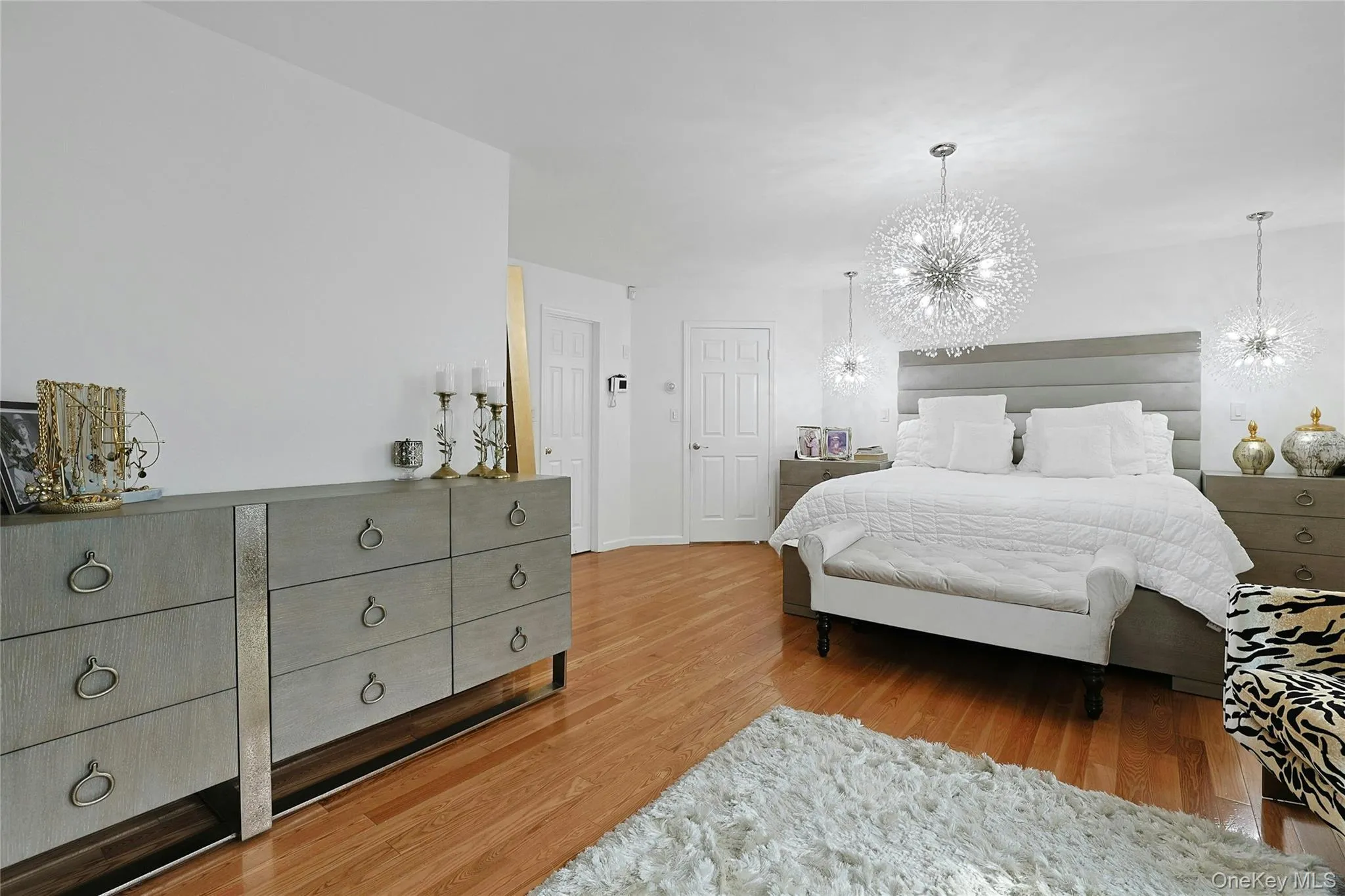 8 Stark Court, Clarkstown, NY, 6 Bedrooms Bedrooms, 19 Rooms Rooms,3 BathroomsBathrooms,Residential,For Rent,Stark,0,996279 8 Stark Court, Clarkstown, NY, 6 Bedrooms Bedrooms, 19 Rooms Rooms,3 BathroomsBathrooms,Residential,For Rent,Stark,0,996279