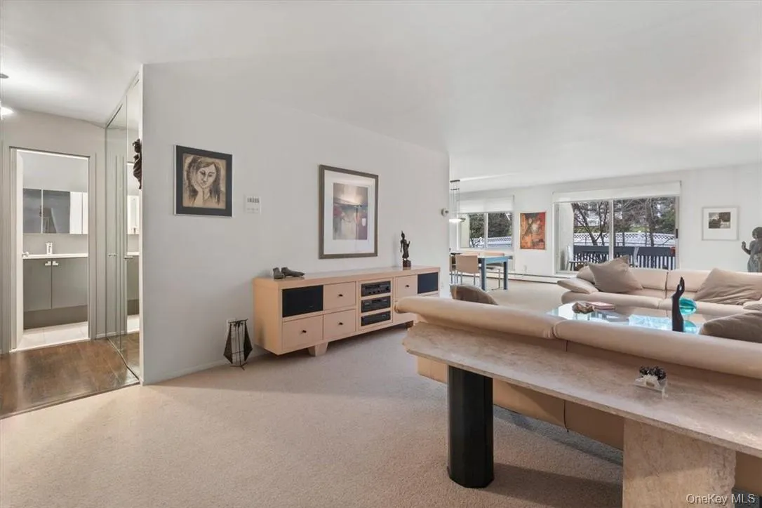 2 Fountain Lane, Greenburgh, NY, 2 Bedrooms Bedrooms, 6 Rooms Rooms,2 BathroomsBathrooms,Residential,For Rent,Fountain,0,KEY996293 2 Fountain Lane, Greenburgh, NY, 2 Bedrooms Bedrooms, 6 Rooms Rooms,2 BathroomsBathrooms,Residential,For Rent,Fountain,0,KEY996293