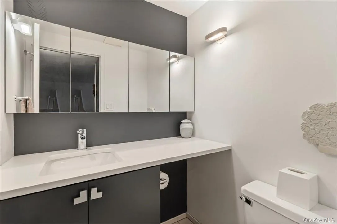2 Fountain Lane, Greenburgh, NY, 2 Bedrooms Bedrooms, 6 Rooms Rooms,2 BathroomsBathrooms,Residential,For Rent,Fountain,0,KEY996293 2 Fountain Lane, Greenburgh, NY, 2 Bedrooms Bedrooms, 6 Rooms Rooms,2 BathroomsBathrooms,Residential,For Rent,Fountain,0,KEY996293