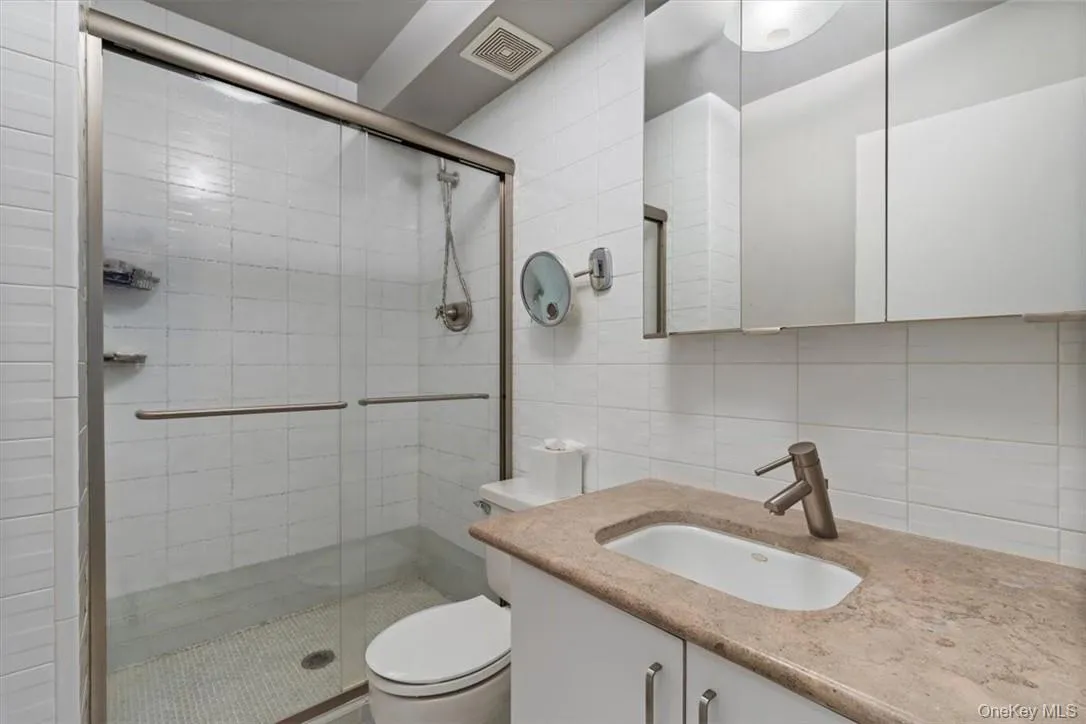 2 Fountain Lane, Greenburgh, NY, 2 Bedrooms Bedrooms, 6 Rooms Rooms,2 BathroomsBathrooms,Residential,For Rent,Fountain,0,KEY996293 2 Fountain Lane, Greenburgh, NY, 2 Bedrooms Bedrooms, 6 Rooms Rooms,2 BathroomsBathrooms,Residential,For Rent,Fountain,0,KEY996293