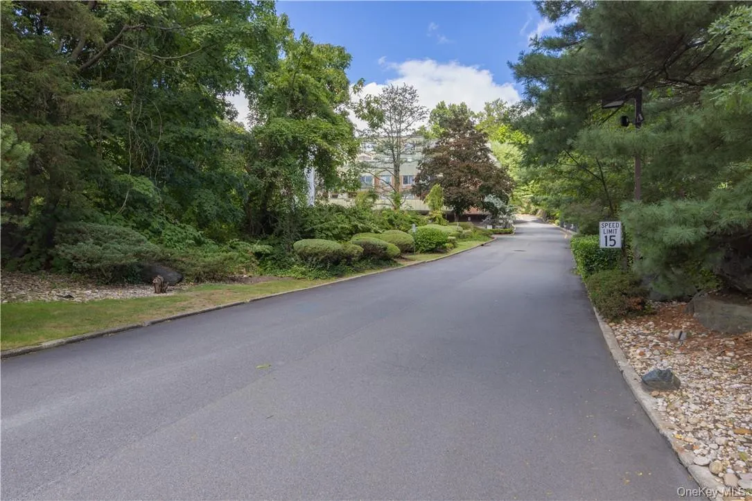 2 Fountain Lane, Greenburgh, NY, 2 Bedrooms Bedrooms, 6 Rooms Rooms,2 BathroomsBathrooms,Residential,For Rent,Fountain,0,KEY996293 2 Fountain Lane, Greenburgh, NY, 2 Bedrooms Bedrooms, 6 Rooms Rooms,2 BathroomsBathrooms,Residential,For Rent,Fountain,0,KEY996293