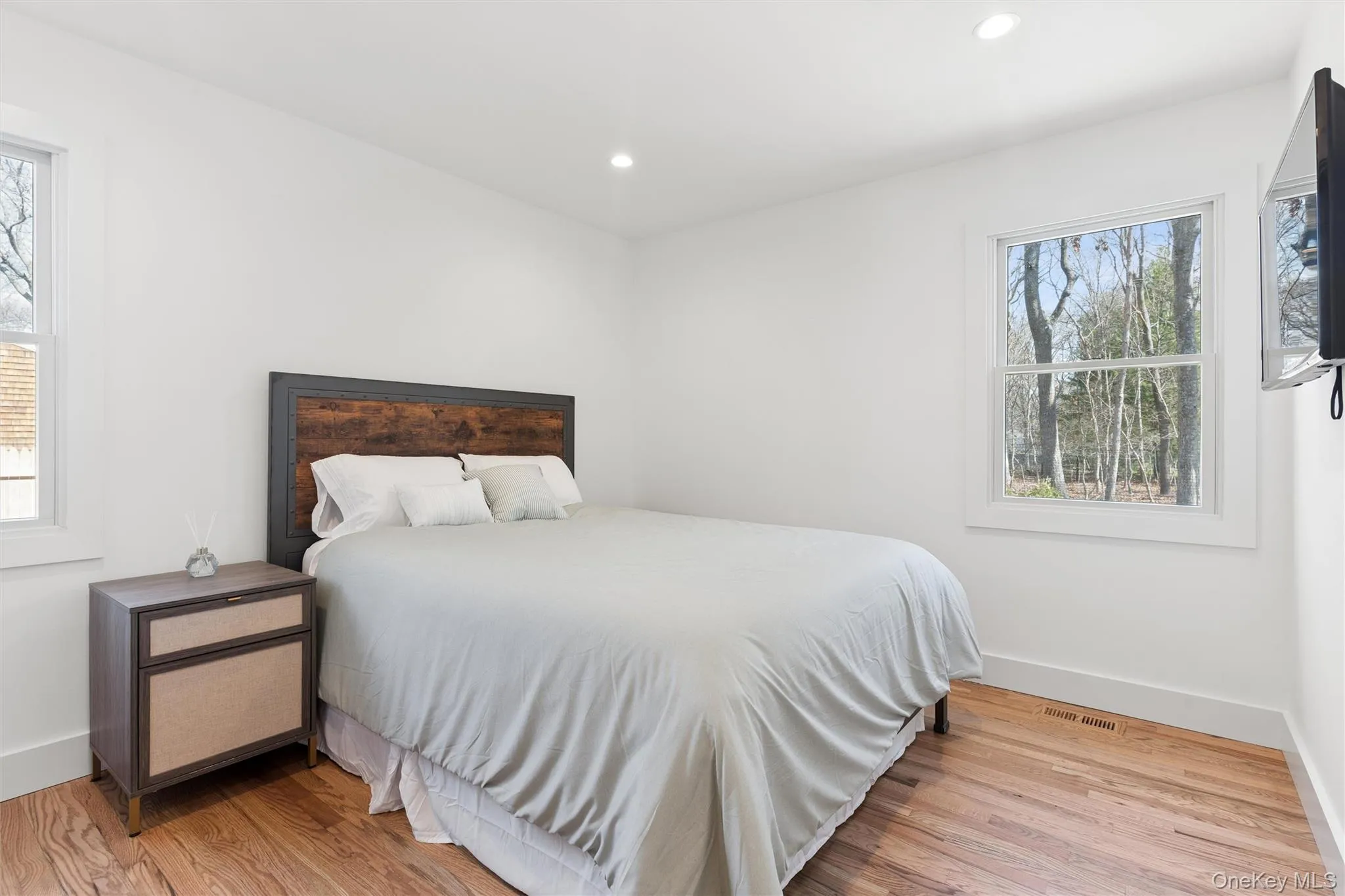 502 Springs Fireplace Road, East Hampton, NY, 4 Bedrooms Bedrooms, 4 Rooms Rooms,3 BathroomsBathrooms,Residential Lease,For Rent,Springs Fireplace,0,996296 502 Springs Fireplace Road, East Hampton, NY, 4 Bedrooms Bedrooms, 4 Rooms Rooms,3 BathroomsBathrooms,Residential Lease,For Rent,Springs Fireplace,0,996296