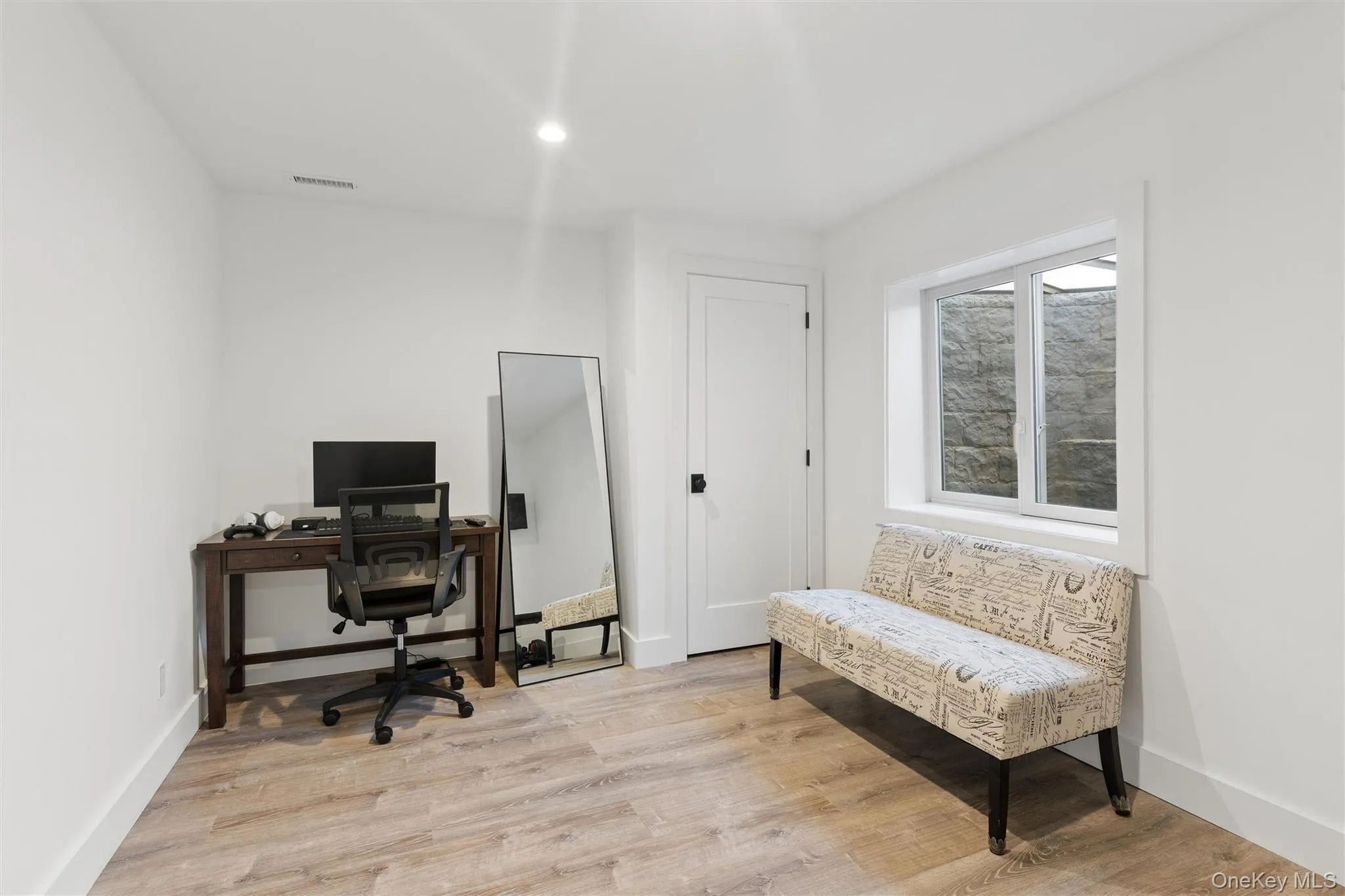 502 Springs Fireplace Road, East Hampton, NY, 4 Bedrooms Bedrooms, 4 Rooms Rooms,3 BathroomsBathrooms,Residential Lease,For Rent,Springs Fireplace,0,996296 502 Springs Fireplace Road, East Hampton, NY, 4 Bedrooms Bedrooms, 4 Rooms Rooms,3 BathroomsBathrooms,Residential Lease,For Rent,Springs Fireplace,0,996296