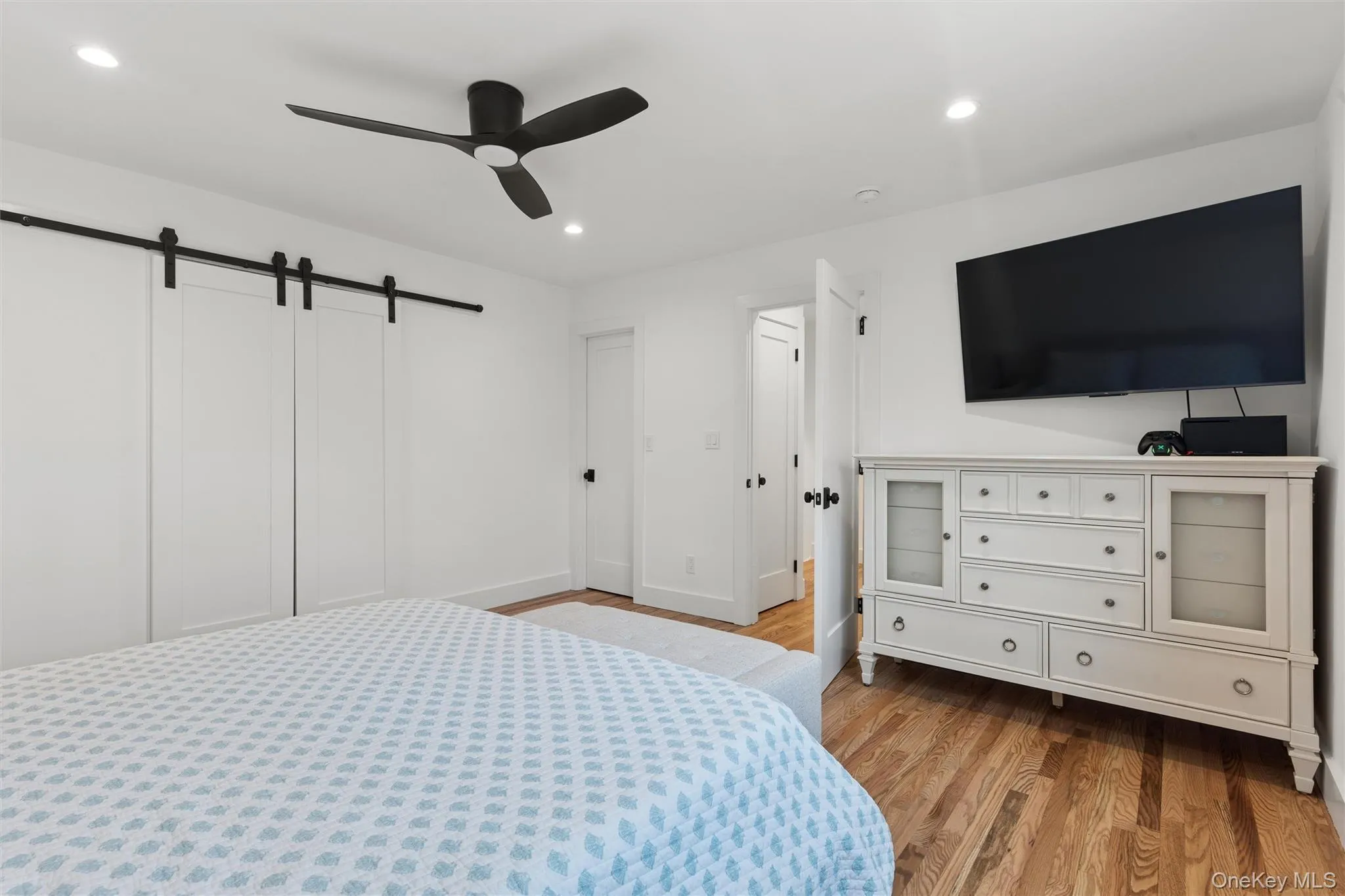502 Springs Fireplace Road, East Hampton, NY, 4 Bedrooms Bedrooms, 4 Rooms Rooms,3 BathroomsBathrooms,Residential Lease,For Rent,Springs Fireplace,0,996296 502 Springs Fireplace Road, East Hampton, NY, 4 Bedrooms Bedrooms, 4 Rooms Rooms,3 BathroomsBathrooms,Residential Lease,For Rent,Springs Fireplace,0,996296
