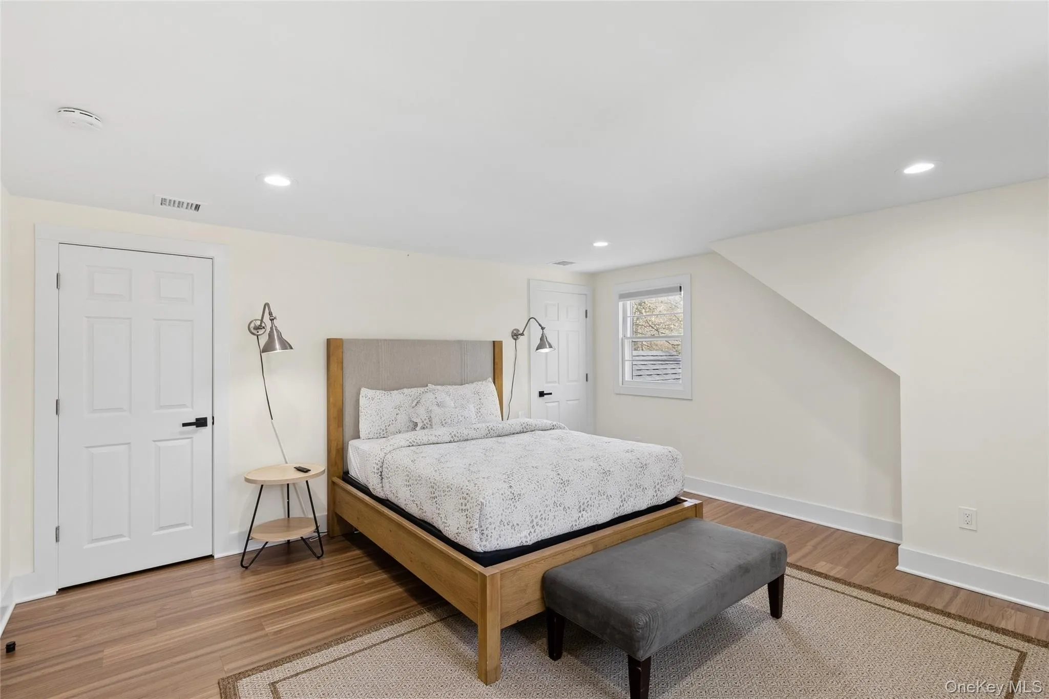 135 Pembroke Drive, East Hampton, NY, 4 Bedrooms Bedrooms, 4 Rooms Rooms,2 BathroomsBathrooms,Residential Lease,For Rent,Pembroke,0,996304 135 Pembroke Drive, East Hampton, NY, 4 Bedrooms Bedrooms, 4 Rooms Rooms,2 BathroomsBathrooms,Residential Lease,For Rent,Pembroke,0,996304
