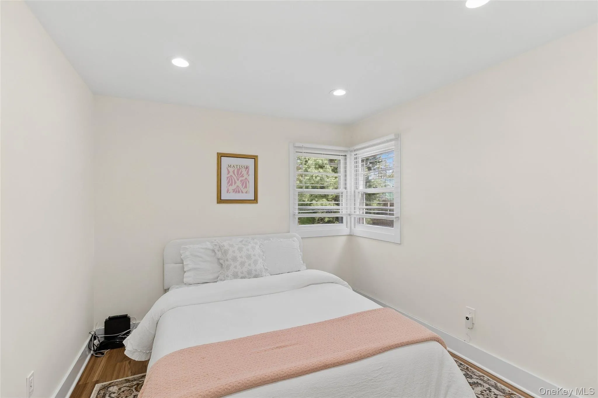 135 Pembroke Drive, East Hampton, NY, 4 Bedrooms Bedrooms, 4 Rooms Rooms,2 BathroomsBathrooms,Residential Lease,For Rent,Pembroke,0,996304 135 Pembroke Drive, East Hampton, NY, 4 Bedrooms Bedrooms, 4 Rooms Rooms,2 BathroomsBathrooms,Residential Lease,For Rent,Pembroke,0,996304
