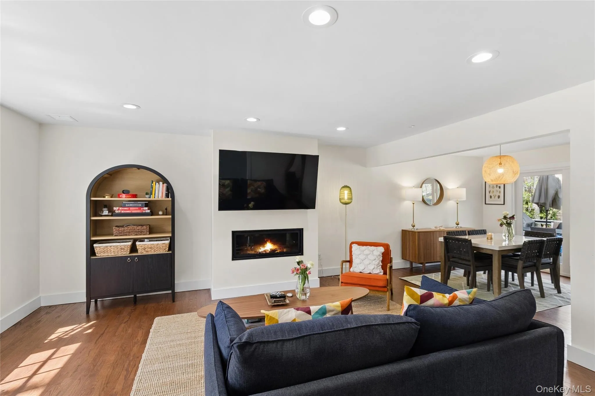 135 Pembroke Drive, East Hampton, NY, 4 Bedrooms Bedrooms, 4 Rooms Rooms,2 BathroomsBathrooms,Residential Lease,For Rent,Pembroke,0,996304 135 Pembroke Drive, East Hampton, NY, 4 Bedrooms Bedrooms, 4 Rooms Rooms,2 BathroomsBathrooms,Residential Lease,For Rent,Pembroke,0,996304