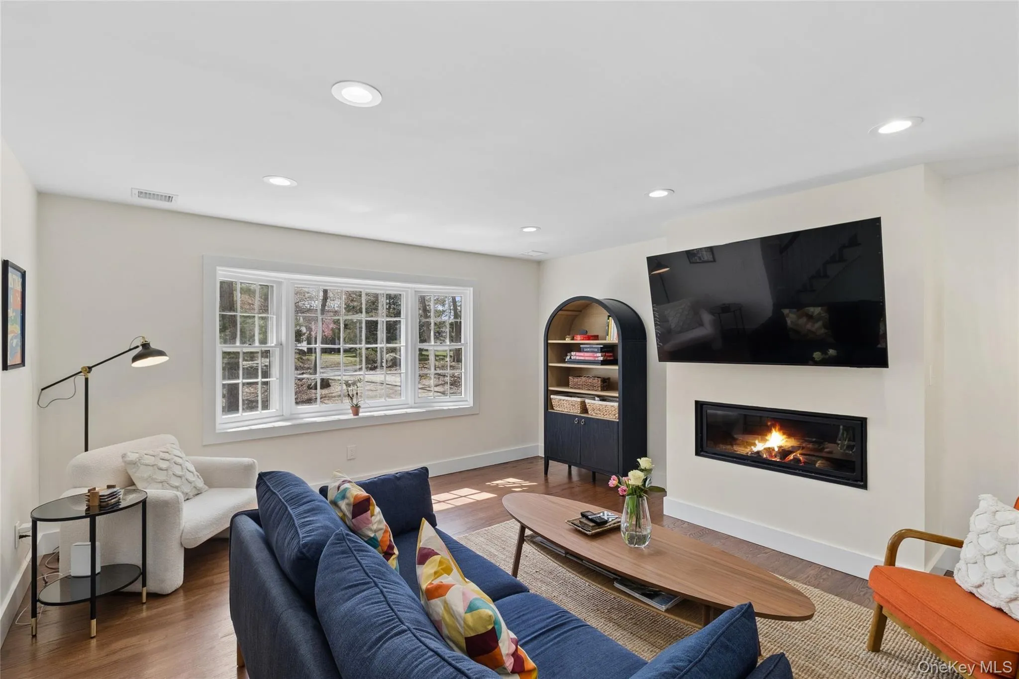 135 Pembroke Drive, East Hampton, NY, 4 Bedrooms Bedrooms, 4 Rooms Rooms,2 BathroomsBathrooms,Residential Lease,For Rent,Pembroke,0,996304 135 Pembroke Drive, East Hampton, NY, 4 Bedrooms Bedrooms, 4 Rooms Rooms,2 BathroomsBathrooms,Residential Lease,For Rent,Pembroke,0,996304