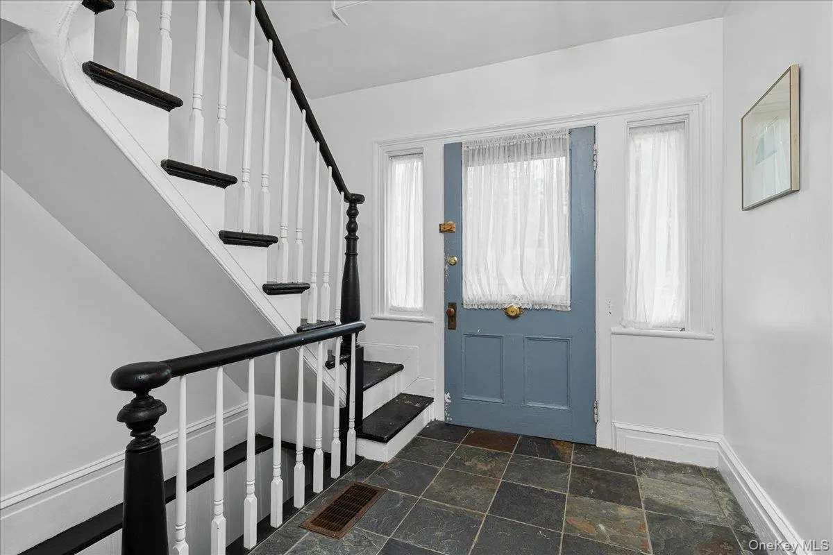 Slate flooring! Looking toward entry. Slate flooring! Looking toward entry.