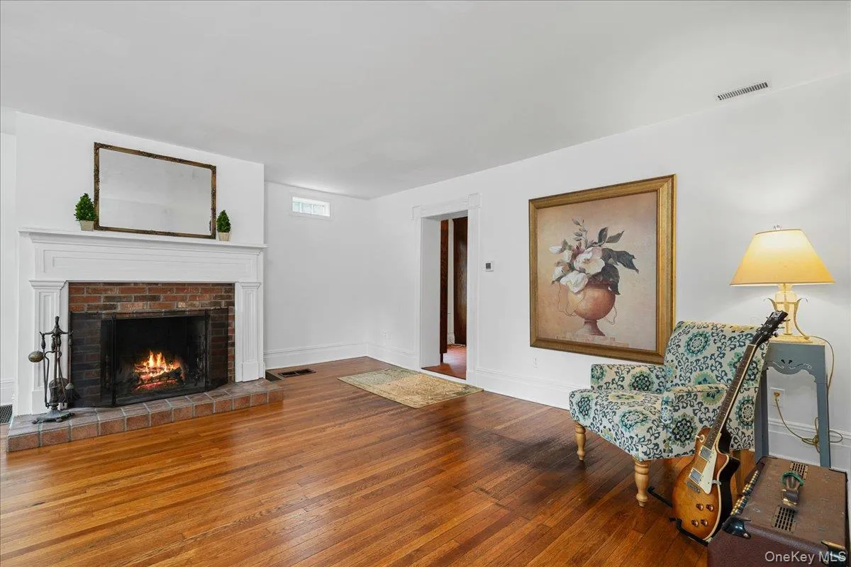 Check out the solid wood floors in the 17' 2" x 16' 4" living room! Check out the solid wood floors in the 17' 2" x 16' 4" living room!