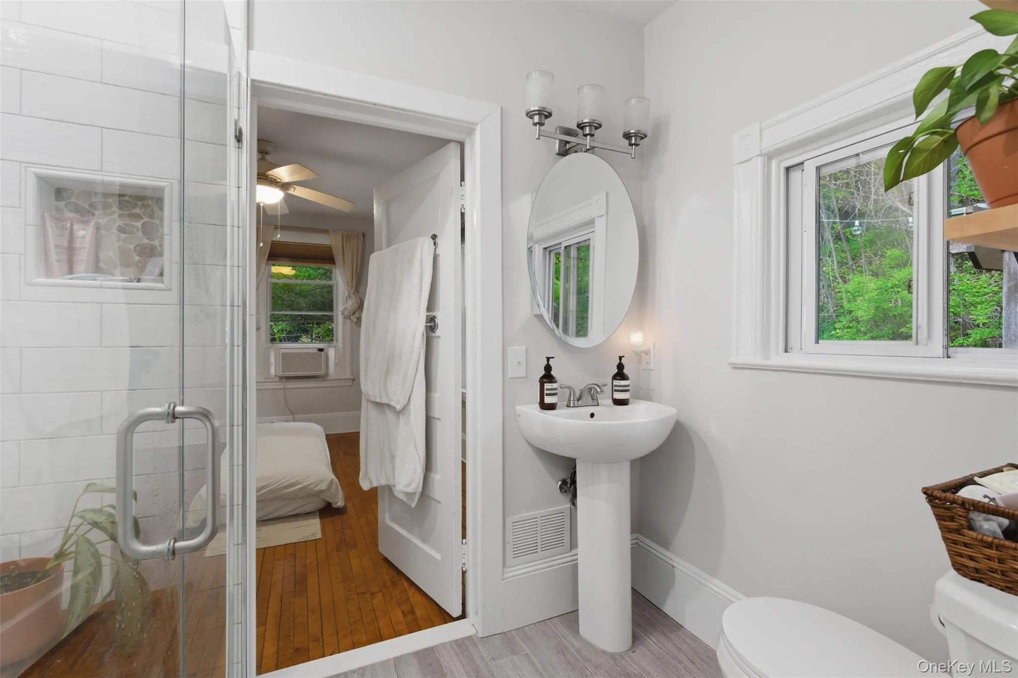 988 Route 9w, Orangetown, NY, 2 Bedrooms Bedrooms, 6 Rooms Rooms,1 BathroomBathrooms,Residential Lease,For Rent,Route 9w,0,996327 988 Route 9w, Orangetown, NY, 2 Bedrooms Bedrooms, 6 Rooms Rooms,1 BathroomBathrooms,Residential Lease,For Rent,Route 9w,0,996327