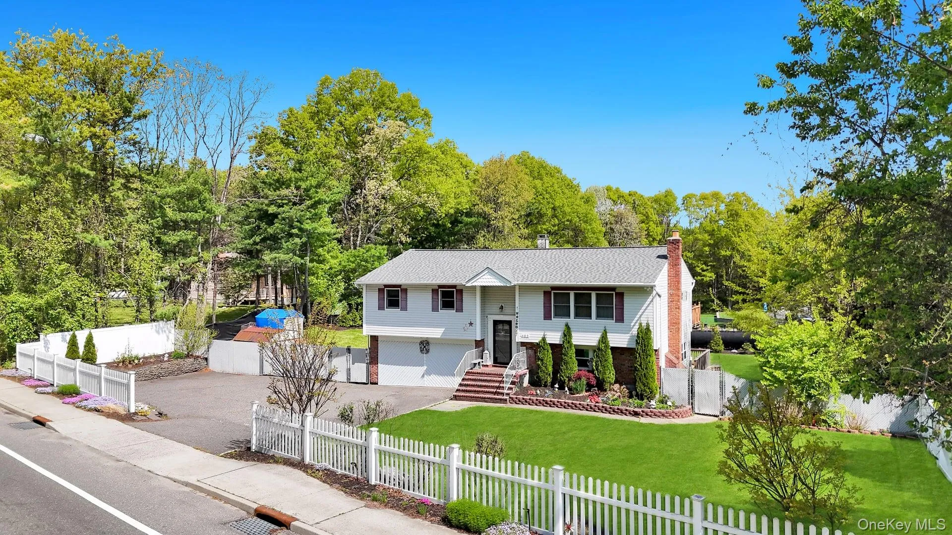 485 Canal Road, Brookhaven, NY, 4 Bedrooms Bedrooms, 10 Rooms Rooms,3 BathroomsBathrooms,Residential Sale,For Rent,Canal,0,996333 485 Canal Road, Brookhaven, NY, 4 Bedrooms Bedrooms, 10 Rooms Rooms,3 BathroomsBathrooms,Residential Sale,For Rent,Canal,0,996333