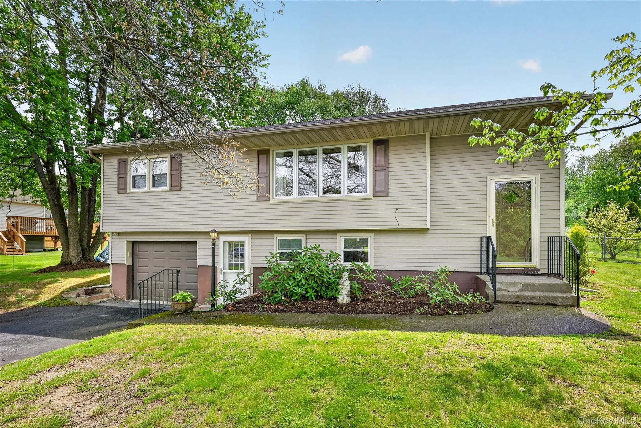 31 Monarch Drive, Newburgh (town), NY, 4 Bedrooms Bedrooms, 9 Rooms Rooms,2 BathroomsBathrooms,Residential Sale,For Rent,Monarch,0,996334 31 Monarch Drive, Newburgh (town), NY, 4 Bedrooms Bedrooms, 9 Rooms Rooms,2 BathroomsBathrooms,Residential Sale,For Rent,Monarch,0,996334