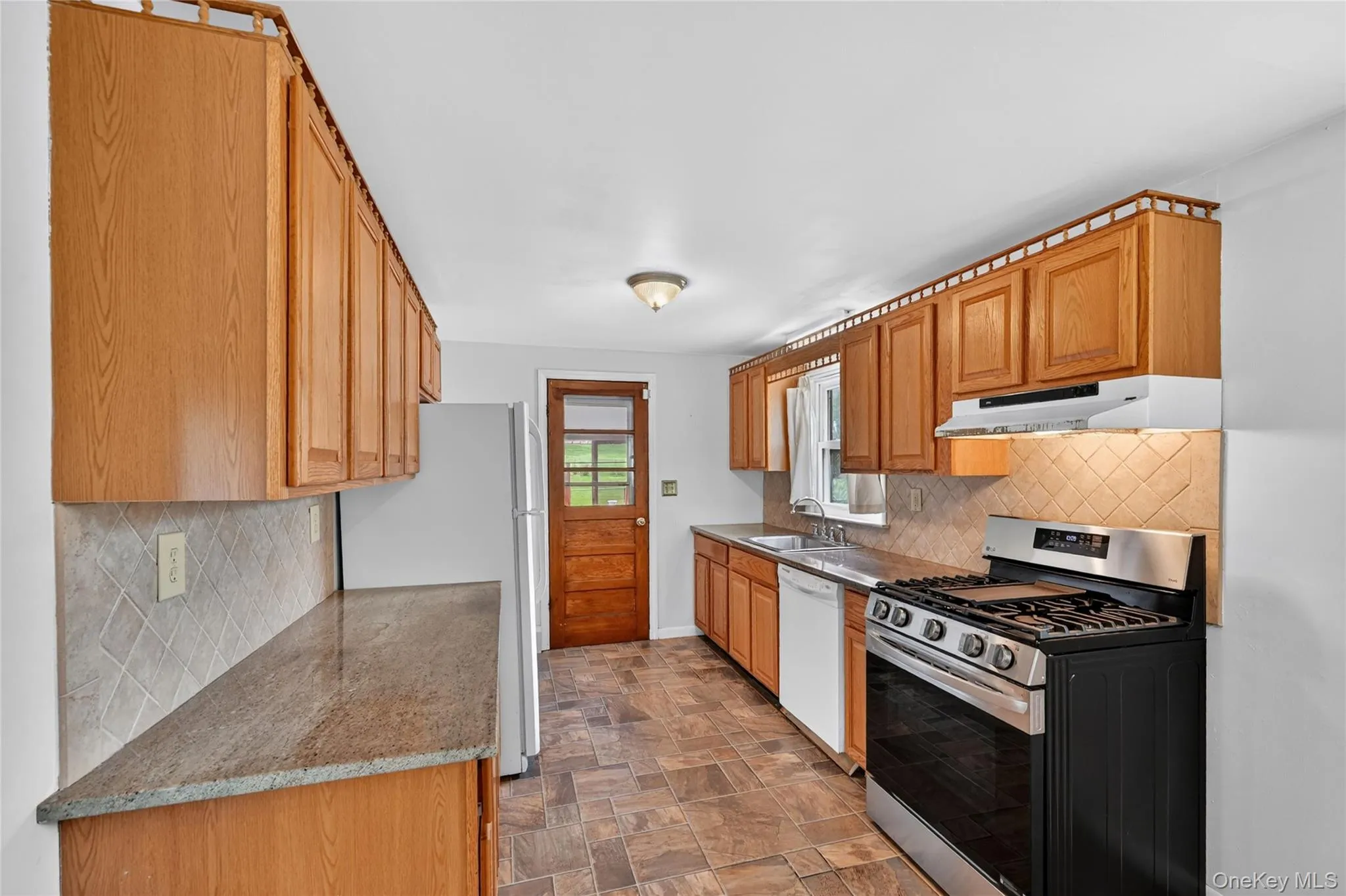 31 Monarch Drive, Newburgh (town), NY, 4 Bedrooms Bedrooms, 9 Rooms Rooms,2 BathroomsBathrooms,Residential Sale,For Rent,Monarch,0,996334 31 Monarch Drive, Newburgh (town), NY, 4 Bedrooms Bedrooms, 9 Rooms Rooms,2 BathroomsBathrooms,Residential Sale,For Rent,Monarch,0,996334