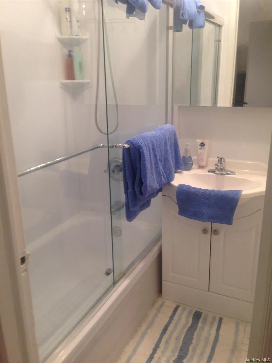 215 Broadway, Long Beach, NY, 2 Rooms Rooms,1 BathroomBathrooms,Residential Lease,For Rent,Broadway,0,996338 215 Broadway, Long Beach, NY, 2 Rooms Rooms,1 BathroomBathrooms,Residential Lease,For Rent,Broadway,0,996338