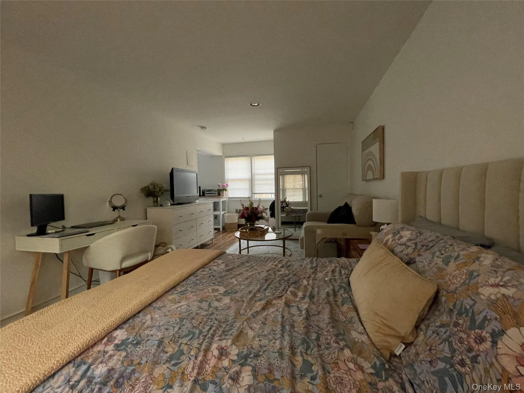 215 Broadway, Long Beach, NY, 2 Rooms Rooms,1 BathroomBathrooms,Residential Lease,For Rent,Broadway,0,996338 215 Broadway, Long Beach, NY, 2 Rooms Rooms,1 BathroomBathrooms,Residential Lease,For Rent,Broadway,0,996338