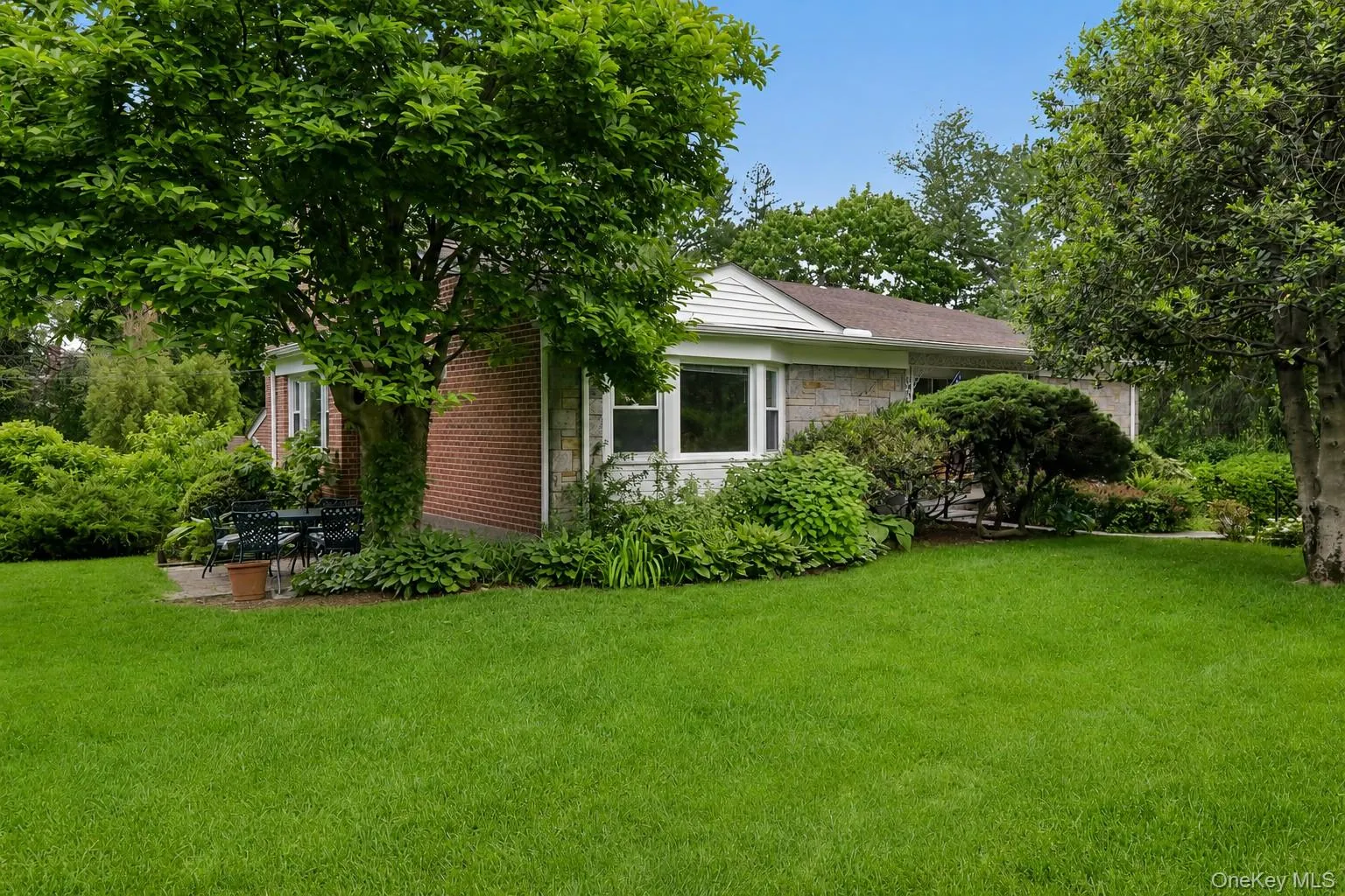 1055 Mamaroneck Avenue, White Plains, NY, 5 Bedrooms Bedrooms, 13 Rooms Rooms,3 BathroomsBathrooms,Residential,For Rent,Mamaroneck,0,996346 1055 Mamaroneck Avenue, White Plains, NY, 5 Bedrooms Bedrooms, 13 Rooms Rooms,3 BathroomsBathrooms,Residential,For Rent,Mamaroneck,0,996346