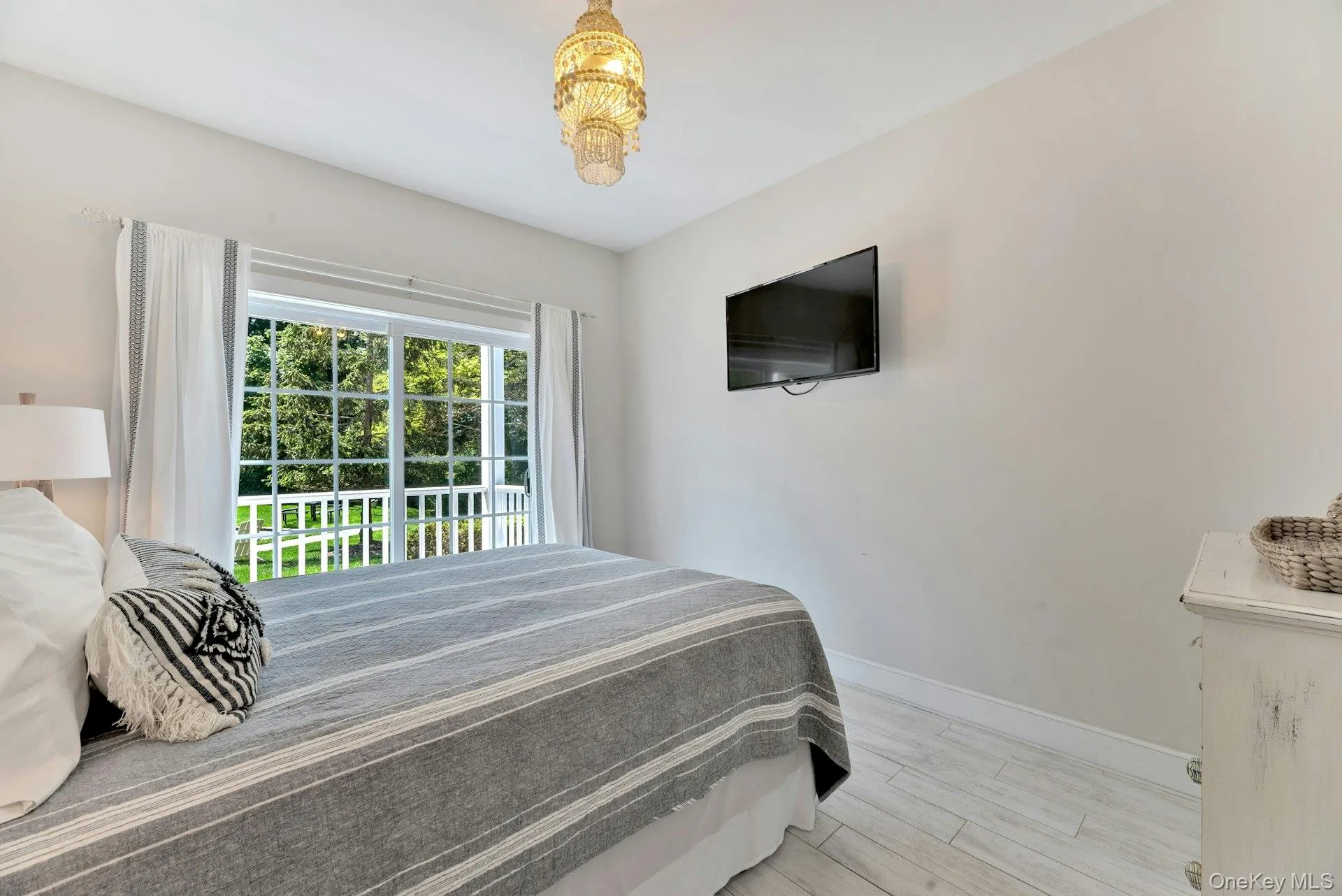 61475 Route 48, Southold, NY, 2 Bedrooms Bedrooms, 5 Rooms Rooms,2 BathroomsBathrooms,Residential,For Rent,Route 48,0,996367 61475 Route 48, Southold, NY, 2 Bedrooms Bedrooms, 5 Rooms Rooms,2 BathroomsBathrooms,Residential,For Rent,Route 48,0,996367