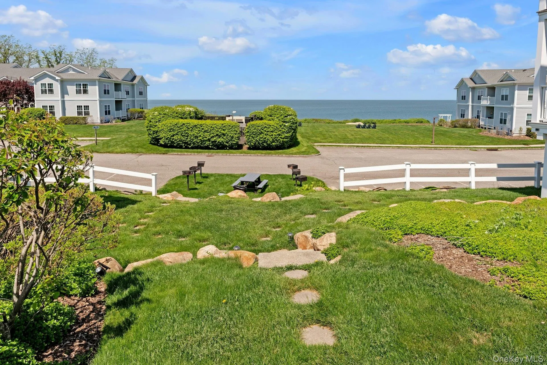 61475 Route 48, Southold, NY, 2 Bedrooms Bedrooms, 5 Rooms Rooms,2 BathroomsBathrooms,Residential,For Rent,Route 48,0,996367 61475 Route 48, Southold, NY, 2 Bedrooms Bedrooms, 5 Rooms Rooms,2 BathroomsBathrooms,Residential,For Rent,Route 48,0,996367