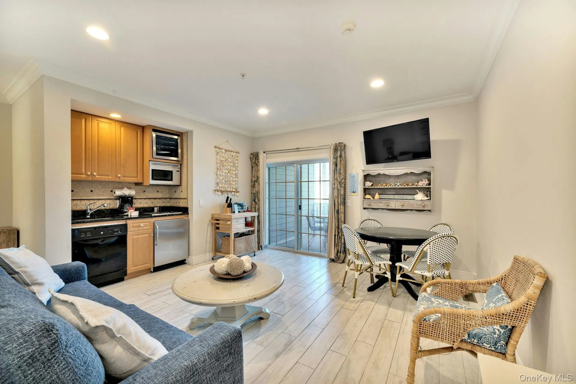 61475 Route 48, Southold, NY, 2 Bedrooms Bedrooms, 5 Rooms Rooms,2 BathroomsBathrooms,Residential,For Rent,Route 48,0,996367 61475 Route 48, Southold, NY, 2 Bedrooms Bedrooms, 5 Rooms Rooms,2 BathroomsBathrooms,Residential,For Rent,Route 48,0,996367