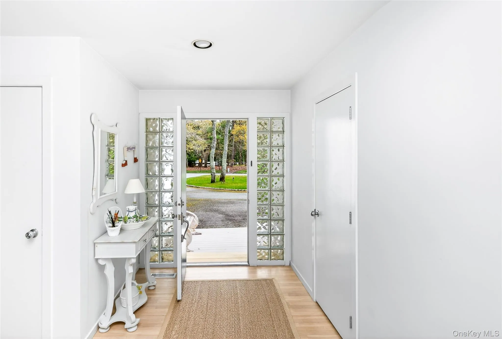 1 Whippoorwill Lane, Southampton, NY, 4 Bedrooms Bedrooms, 8 Rooms Rooms,4 BathroomsBathrooms,Residential Lease,For Rent,Whippoorwill,0,996369 1 Whippoorwill Lane, Southampton, NY, 4 Bedrooms Bedrooms, 8 Rooms Rooms,4 BathroomsBathrooms,Residential Lease,For Rent,Whippoorwill,0,996369