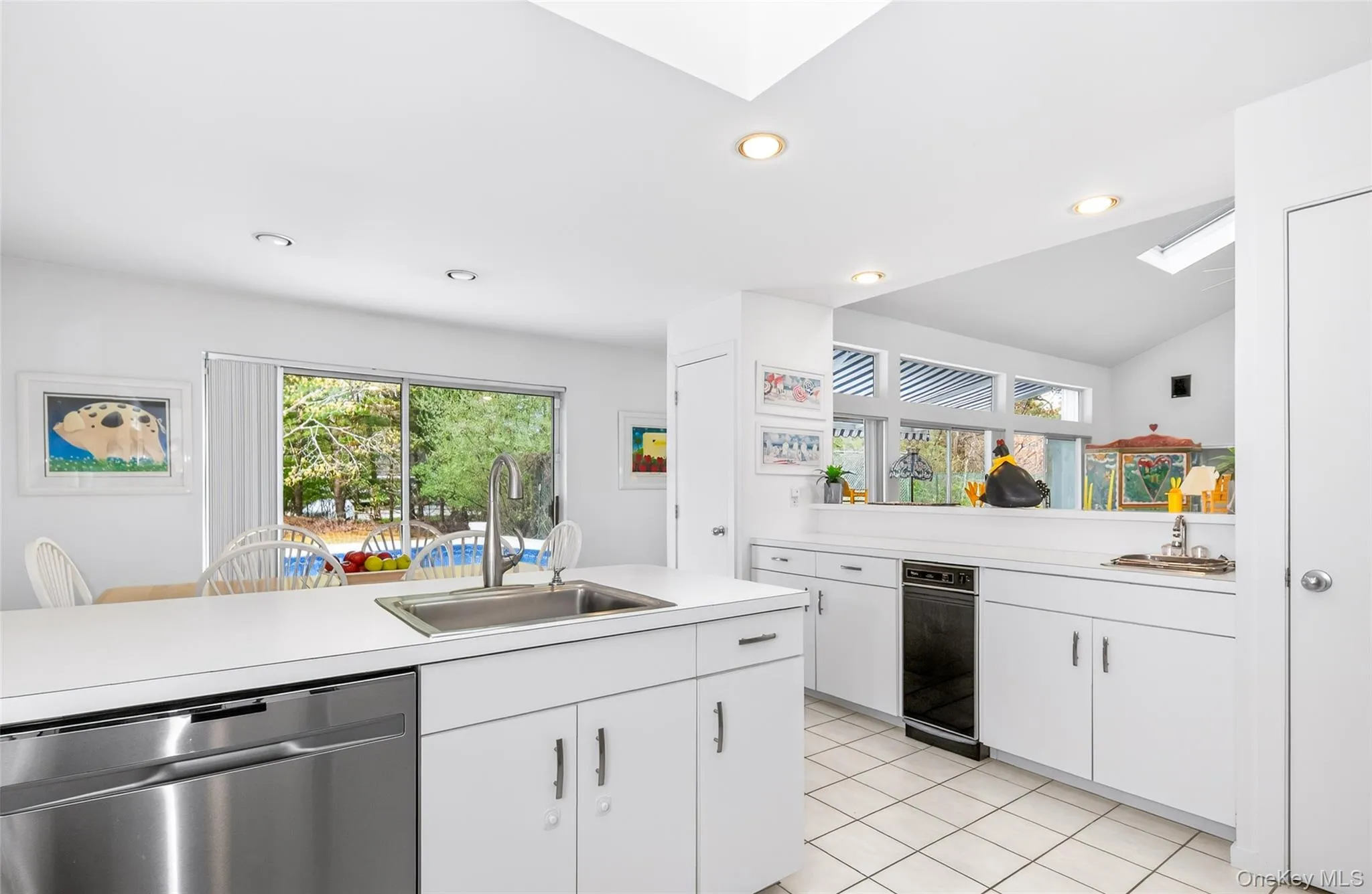 1 Whippoorwill Lane, Southampton, NY, 4 Bedrooms Bedrooms, 8 Rooms Rooms,4 BathroomsBathrooms,Residential Lease,For Rent,Whippoorwill,0,996369 1 Whippoorwill Lane, Southampton, NY, 4 Bedrooms Bedrooms, 8 Rooms Rooms,4 BathroomsBathrooms,Residential Lease,For Rent,Whippoorwill,0,996369